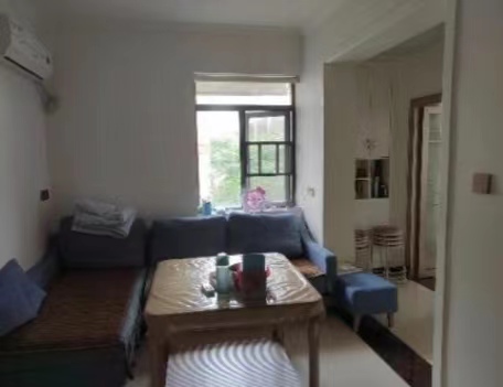 市人大政协机关大院住宅区(老市委) 2室2厅1卫 1200.0元/月 市人大政协机关大院住宅区(老市委) 2室2厅1卫 1200.0元/月室内图