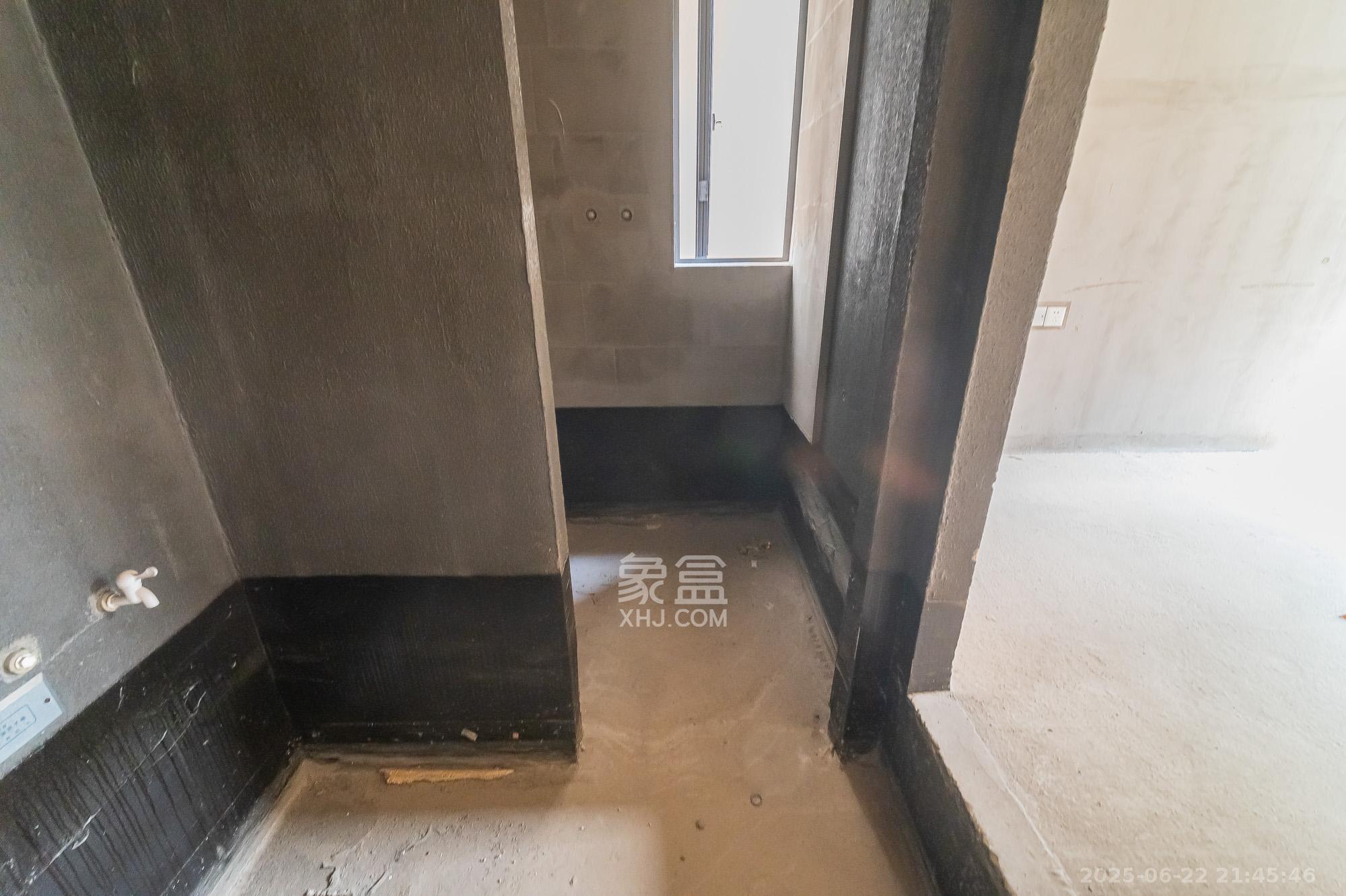 中建悦和城  3室2厅2卫   108.00万其他