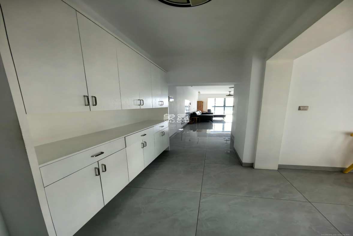 武广国际学苑  3室2厅2卫    2000.0元/月 武广国际学苑  3室2厅2卫    2000.0元/月室内图