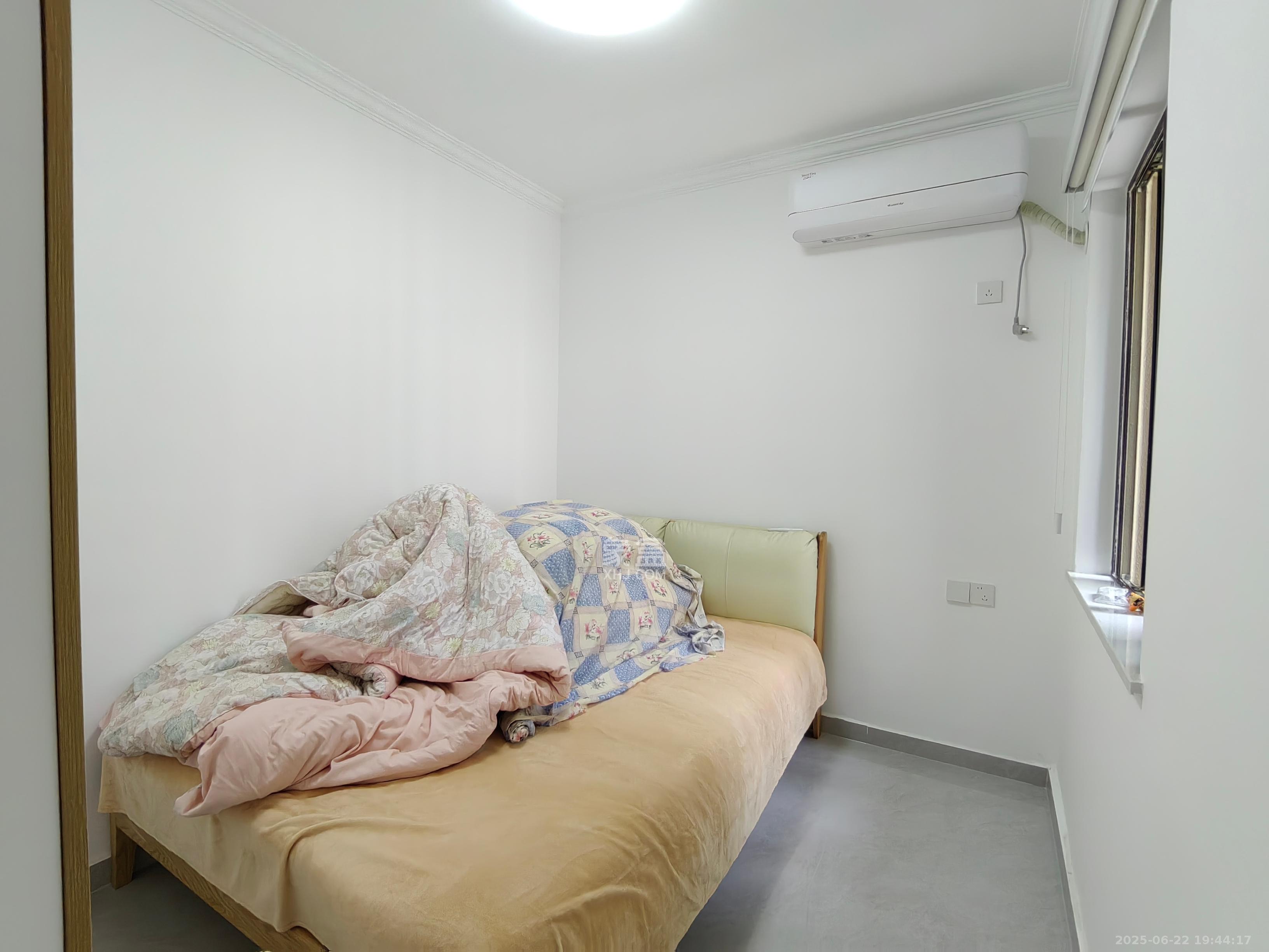 长房明宸府  3室2厅1卫   3200.00元/月室内图