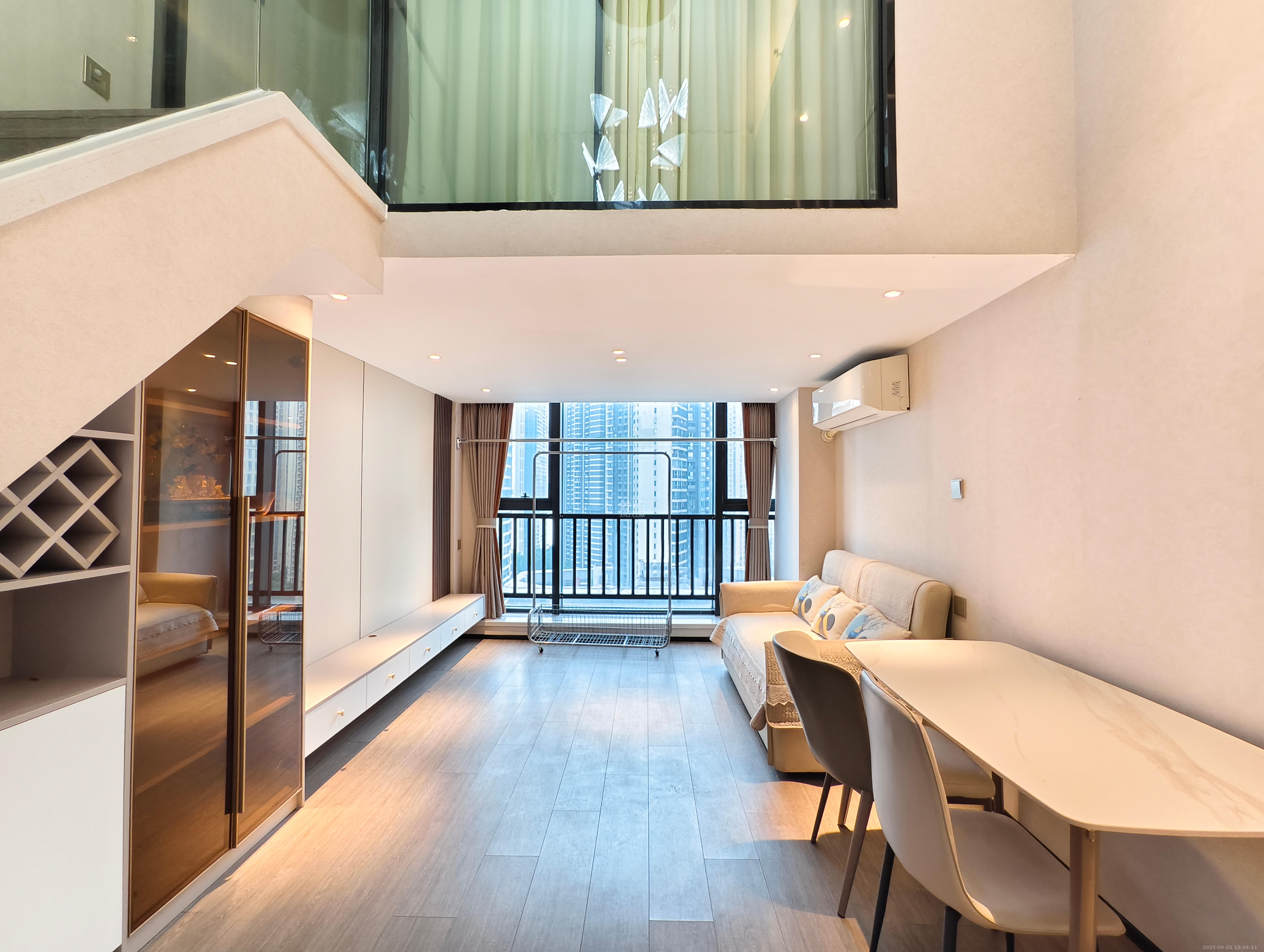 中一鲲出(鲲鹏府)  2室1厅1卫    2600.0元/月 中一鲲出(鲲鹏府)  2室1厅1卫    2600.0元/月室内图