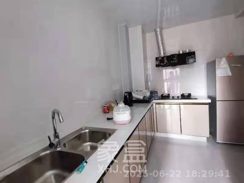梅溪湖合能璞丽  3室2厅2卫   2300.00元/月室内图