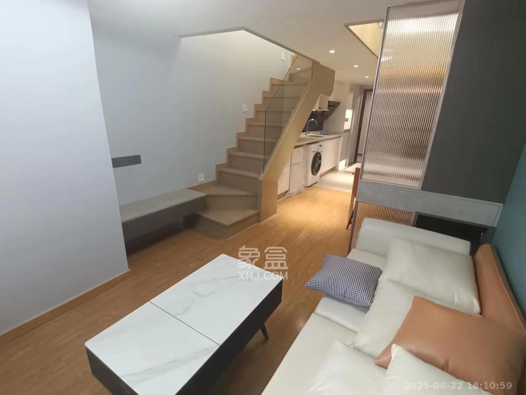 阳光城檀悦 2室1厅1卫 2600.0元/月 阳光城檀悦 2室1厅1卫 2600.0元/月室内图