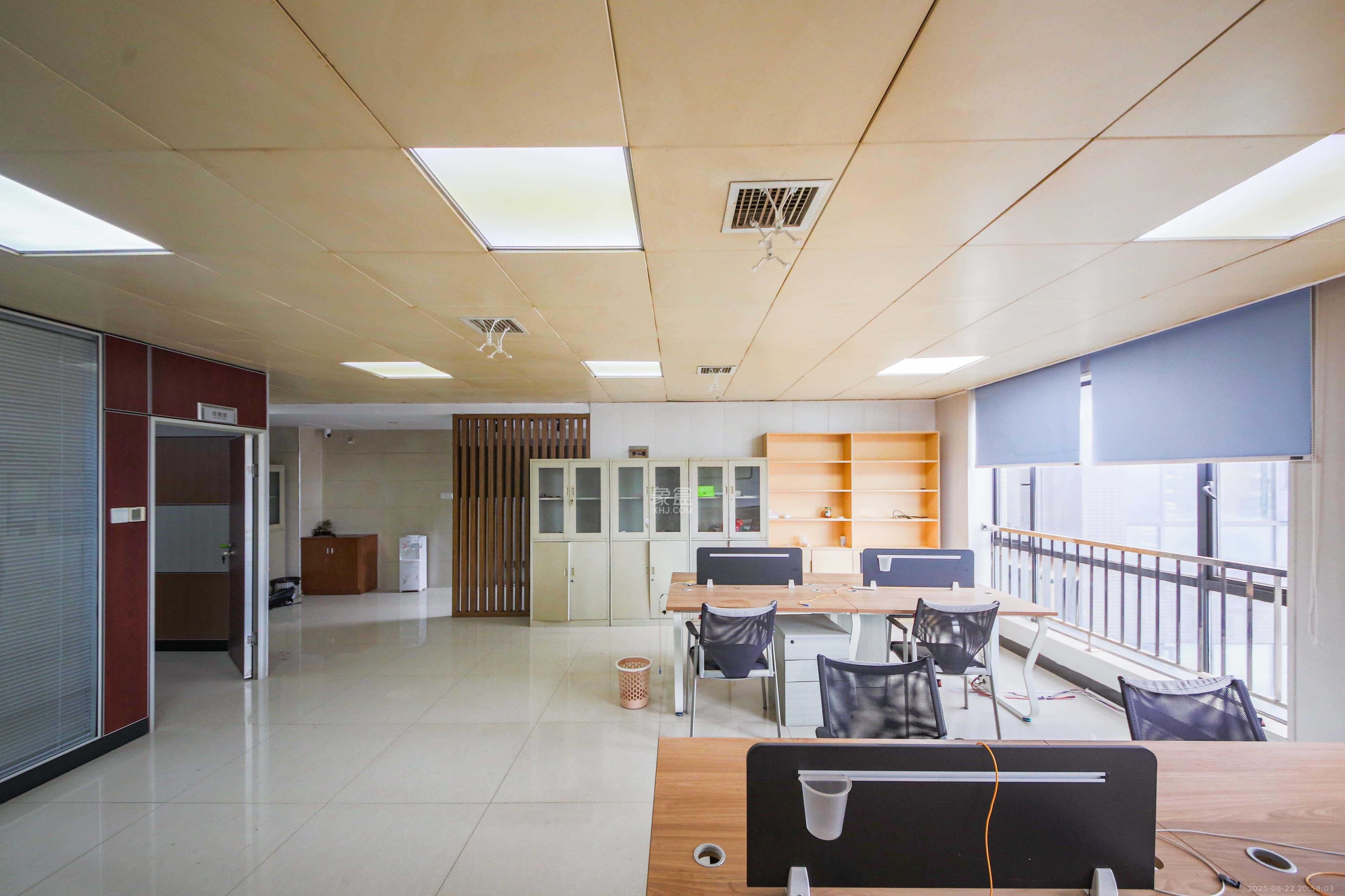 和庄 3室1厅1卫 52.0万 和庄 3室1厅1卫 52.0万客厅