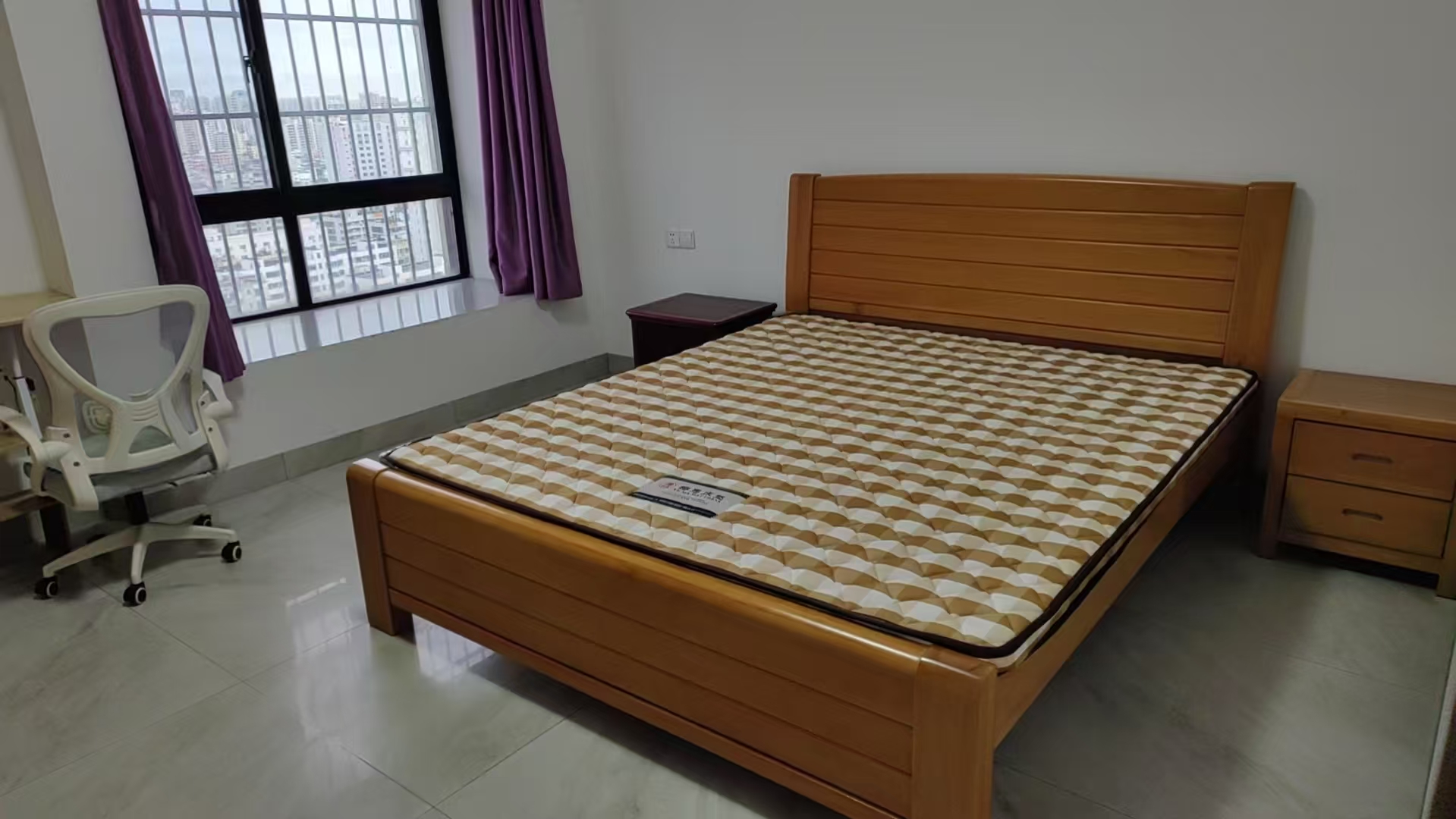 书香苑  4室2厅2卫    2600.0元/月 书香苑  4室2厅2卫    2600.0元/月室内图