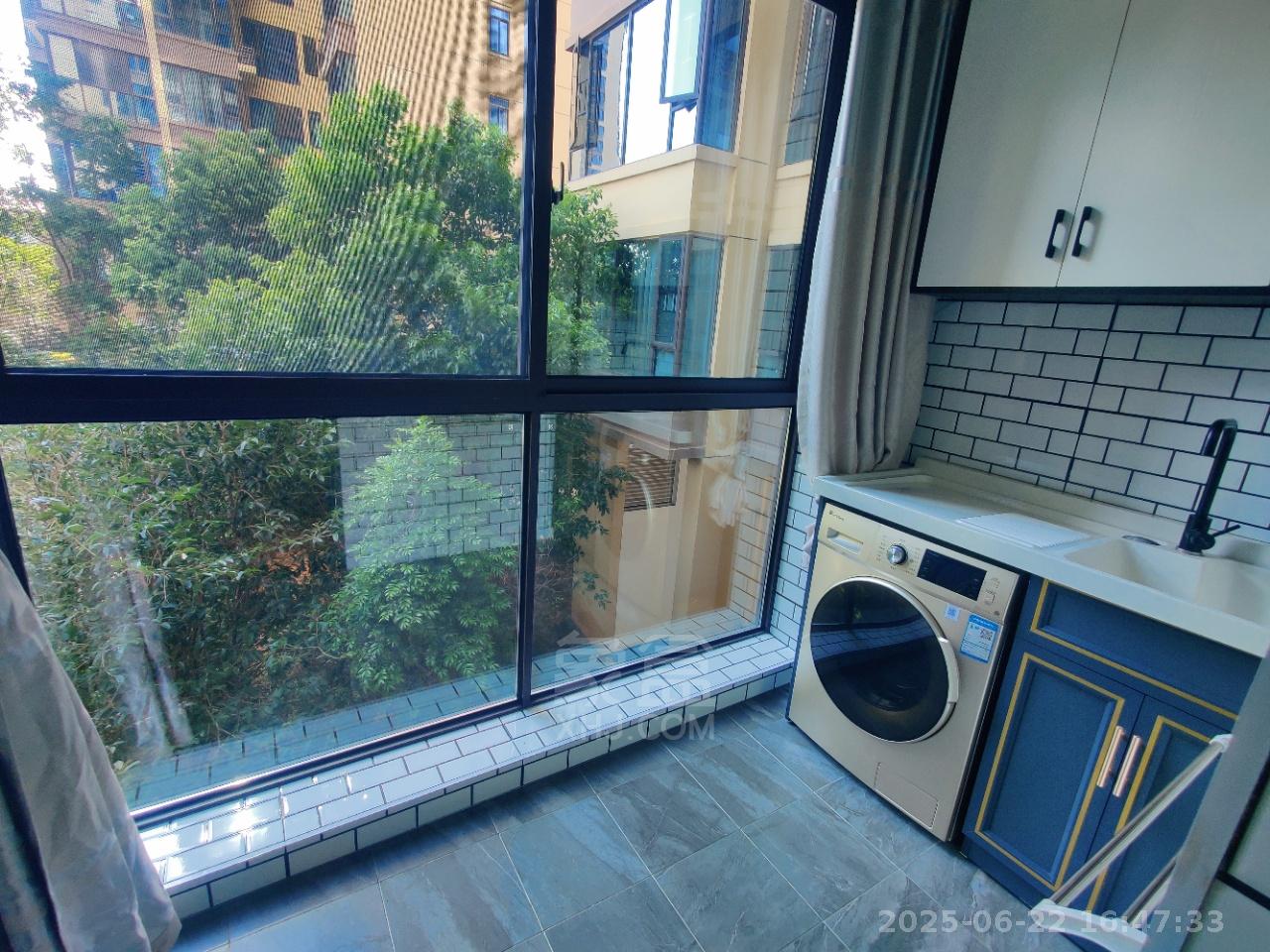 金轮翡翠名园 3室2厅1卫 1800.0元/月 金轮翡翠名园 3室2厅1卫 1800.0元/月室内图