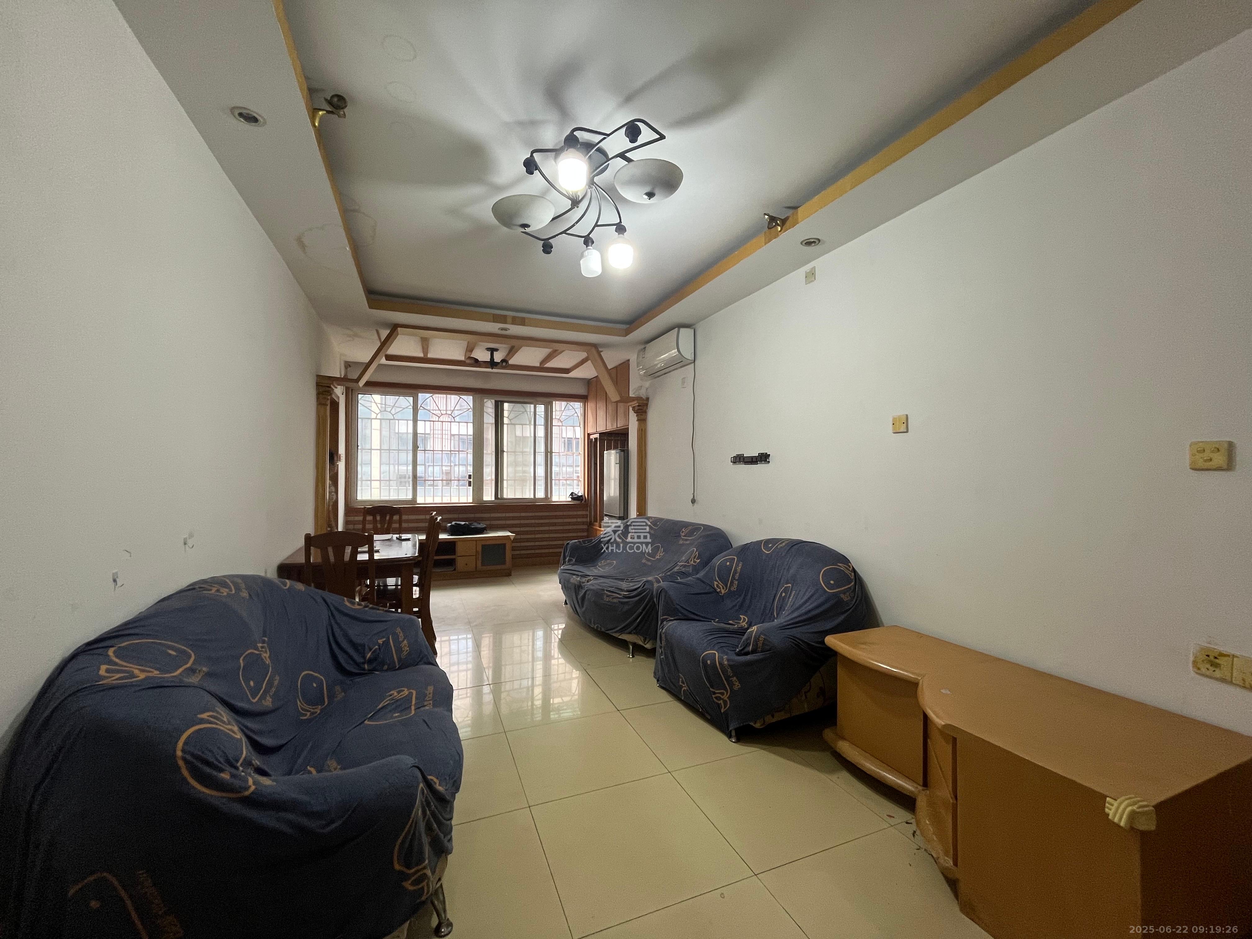 牛角塘社区  3室1厅1卫   1600.00元/月