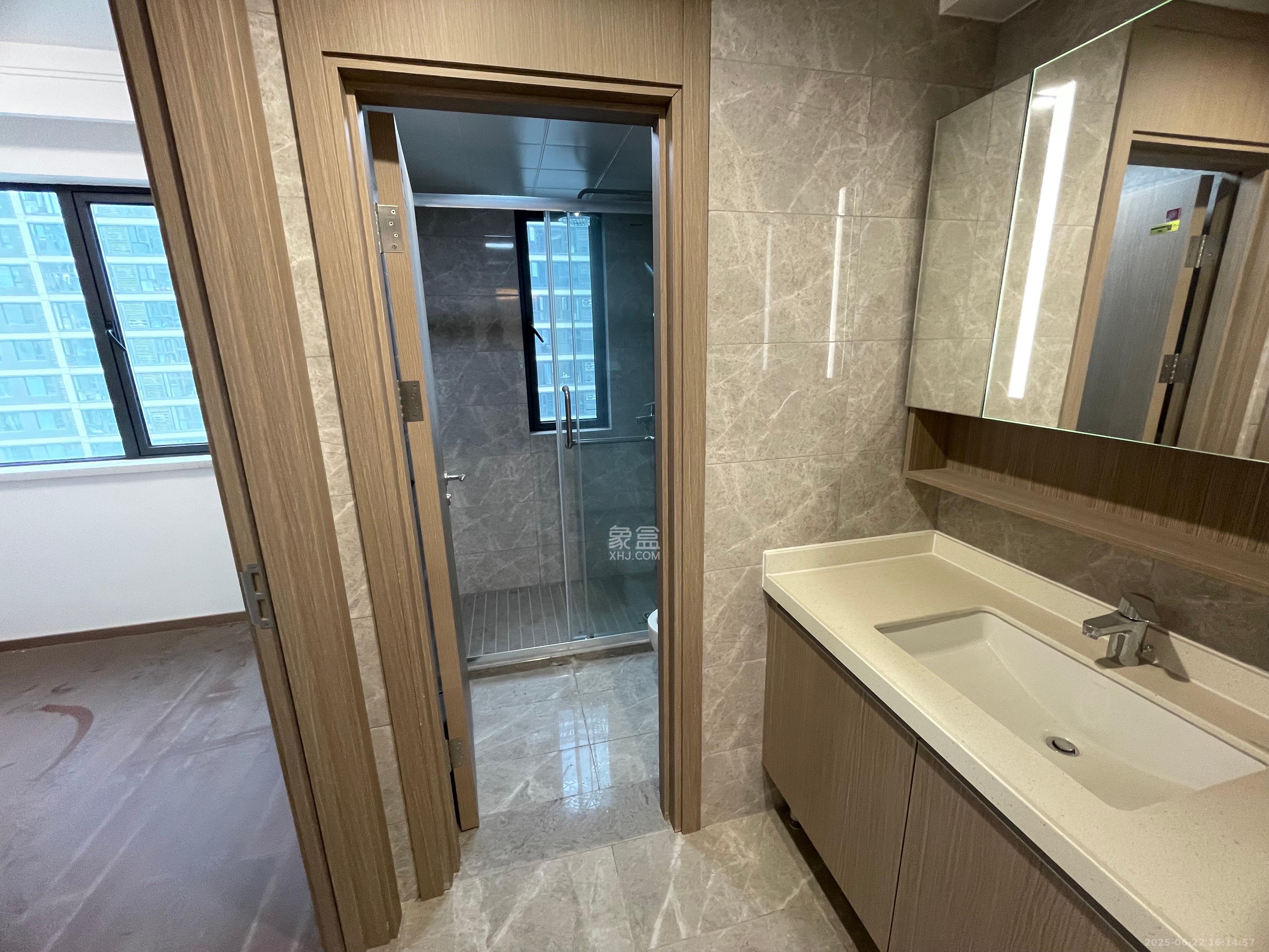 旭辉雨花郡  4室2厅2卫   4800.00元/月室内图