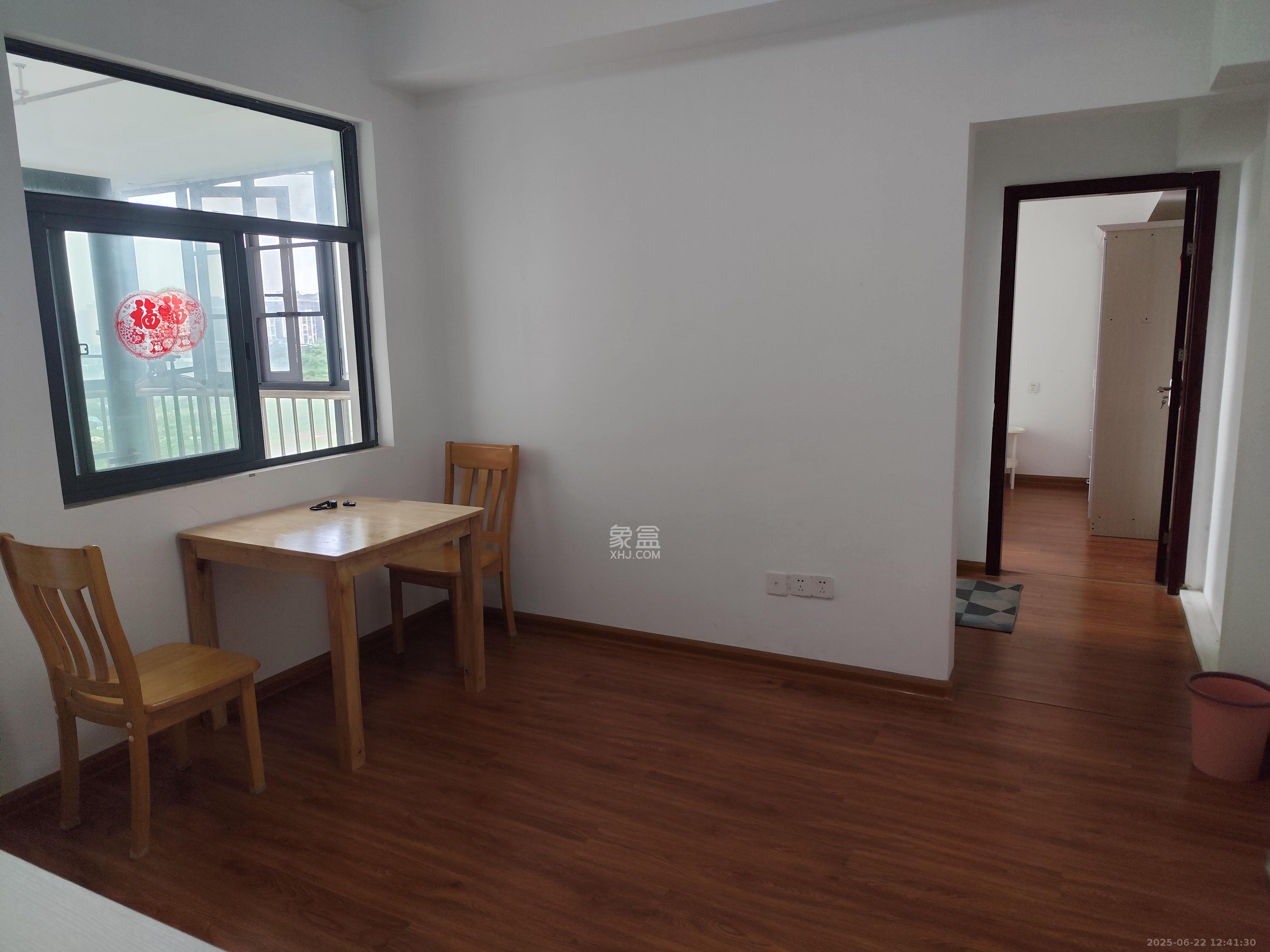 和美星城  1室2厅2卫    1300.0元/月 和美星城  1室2厅2卫    1300.0元/月室内图