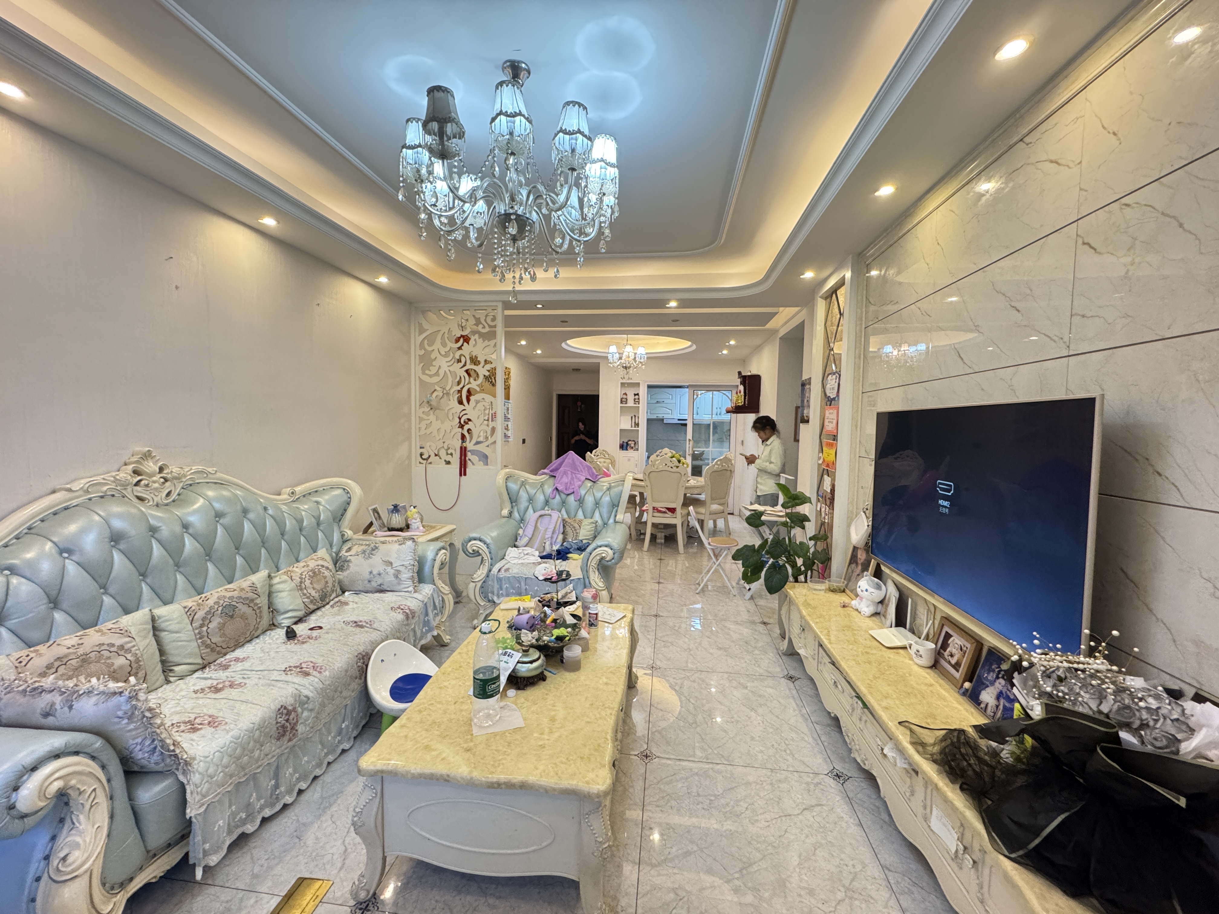 星美新外滩  2室2厅1卫   1900.00元/月