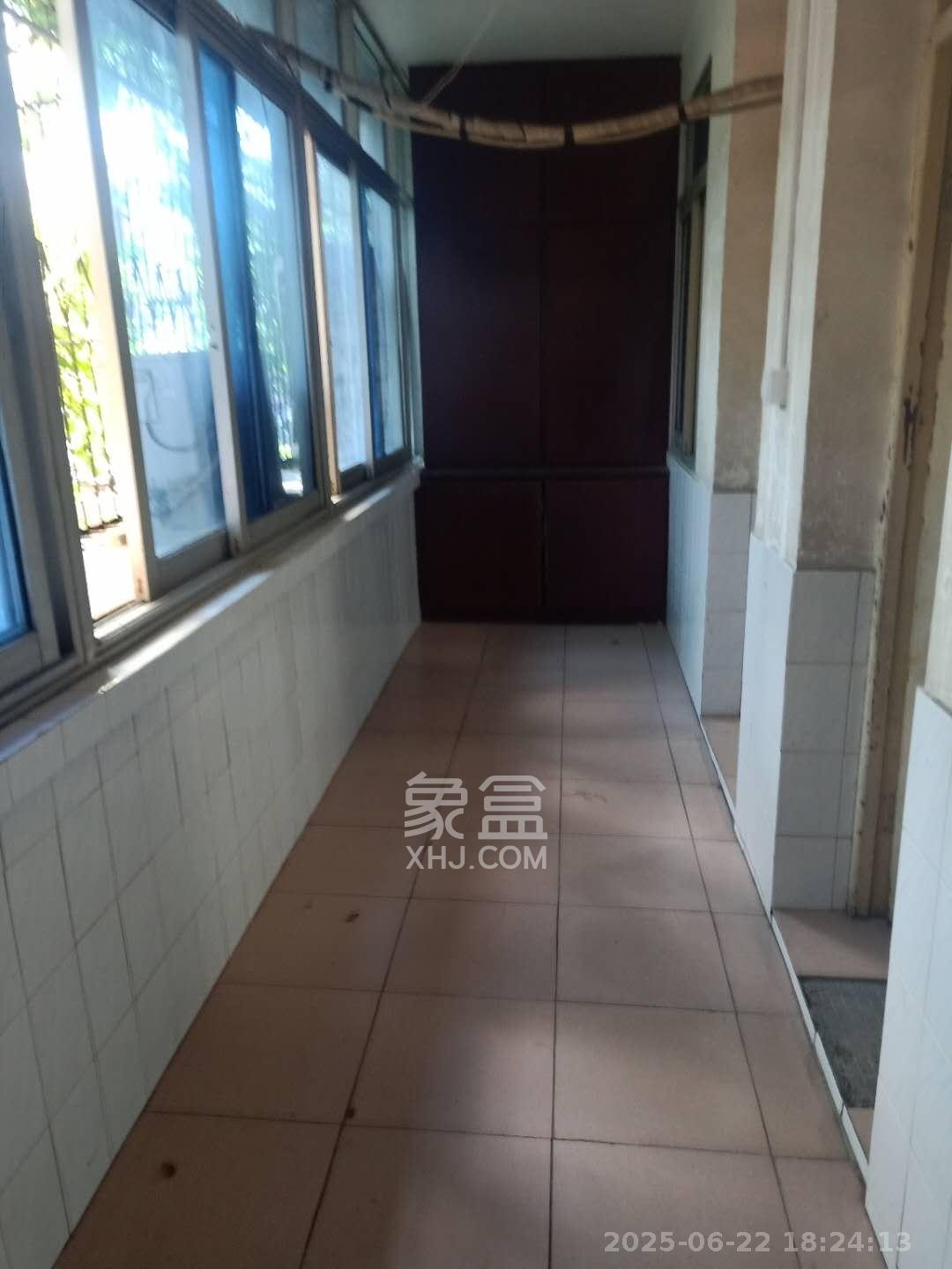 湖南省群众艺术馆宿舍(浏正街55号) 3室1厅1卫 2200.0元/月 湖南省群众艺术馆宿舍(浏正街55号) 3室1厅1卫 2200.0元/月室内图