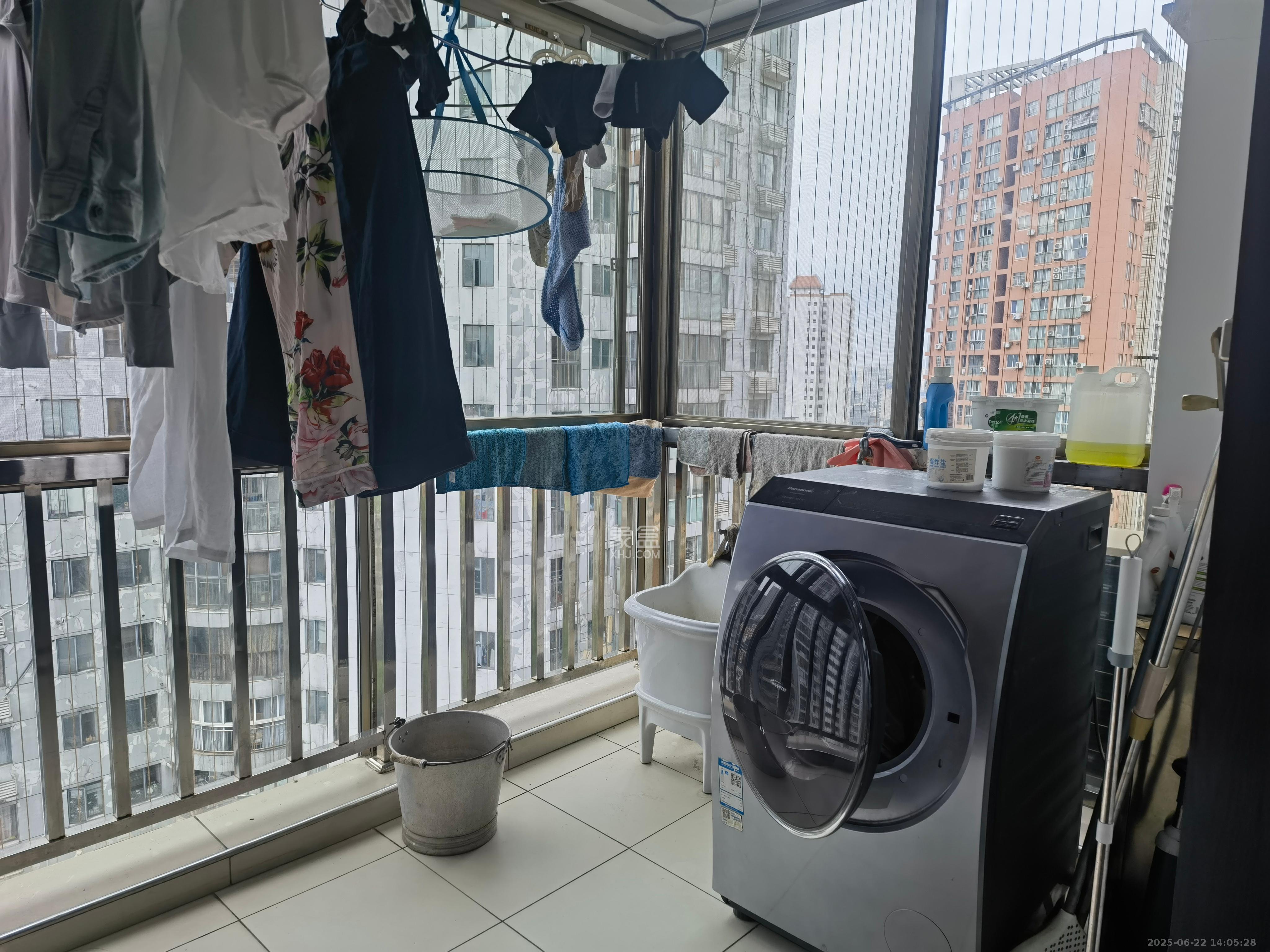 中天枫景园  4室2厅2卫    5500.0元/月室内图