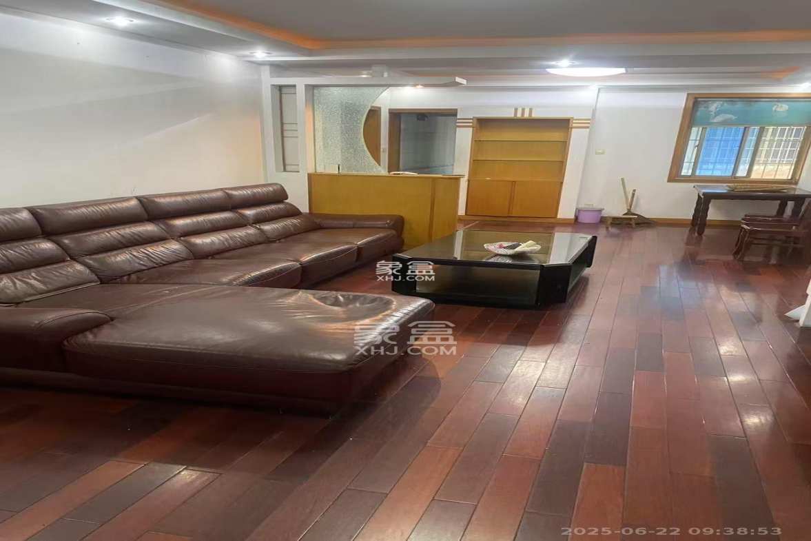 科教新村 4室2厅2卫 3000.0元/月 科教新村 4室2厅2卫 3000.0元/月室内图