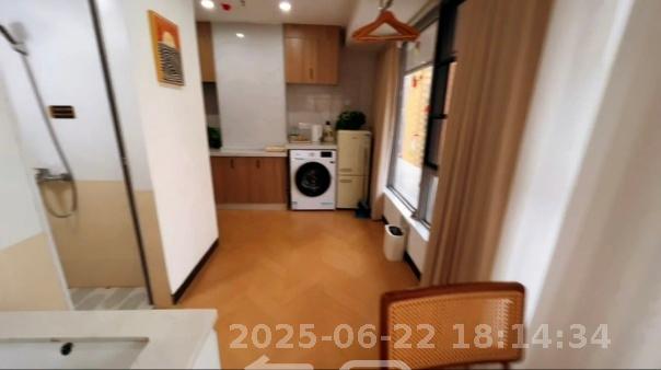 保利天禧EF区  1室1厅1卫   2200.00元/月室内图