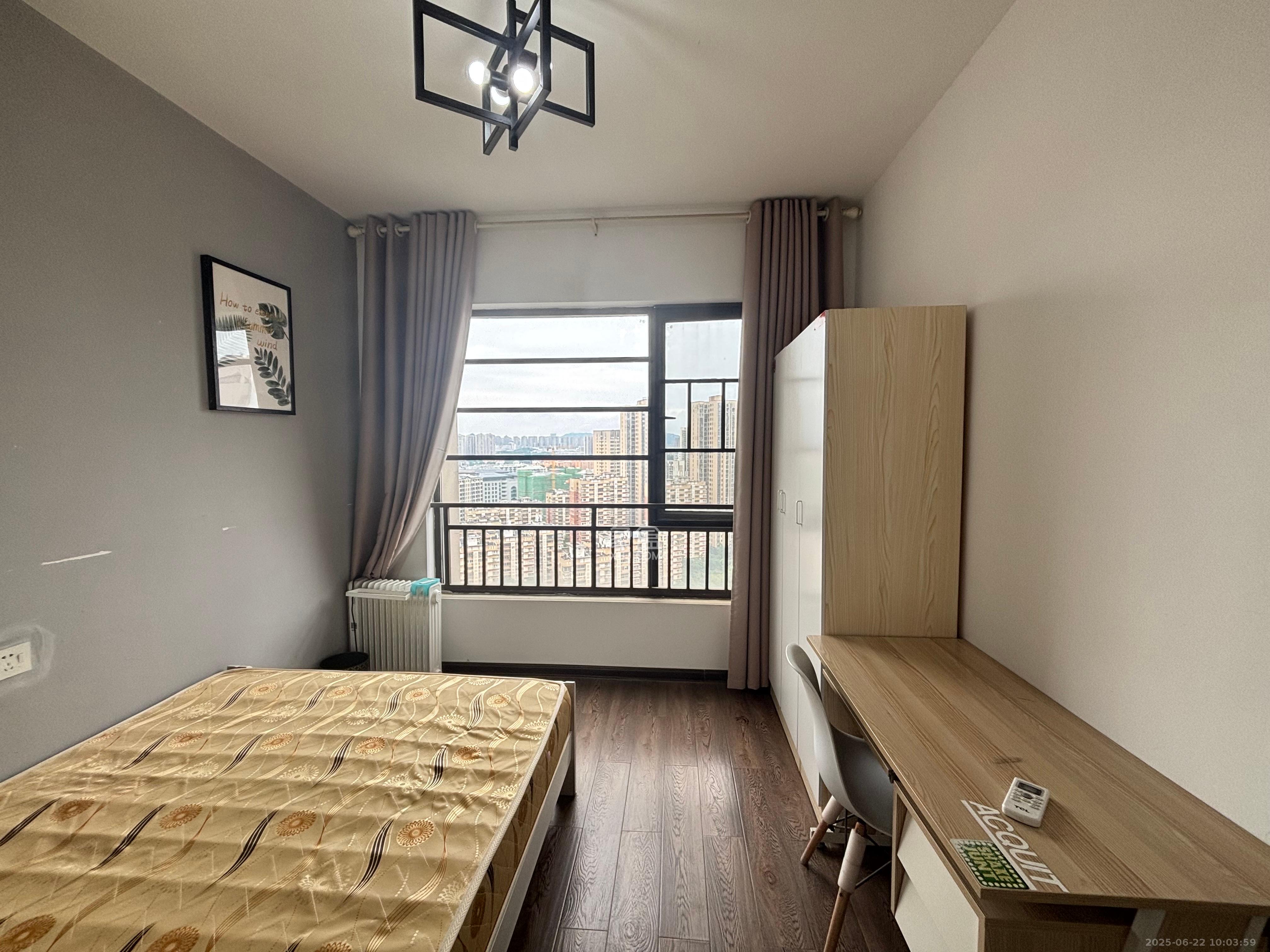旭辉御府  4室2厅2卫   2800.00元/月室内图