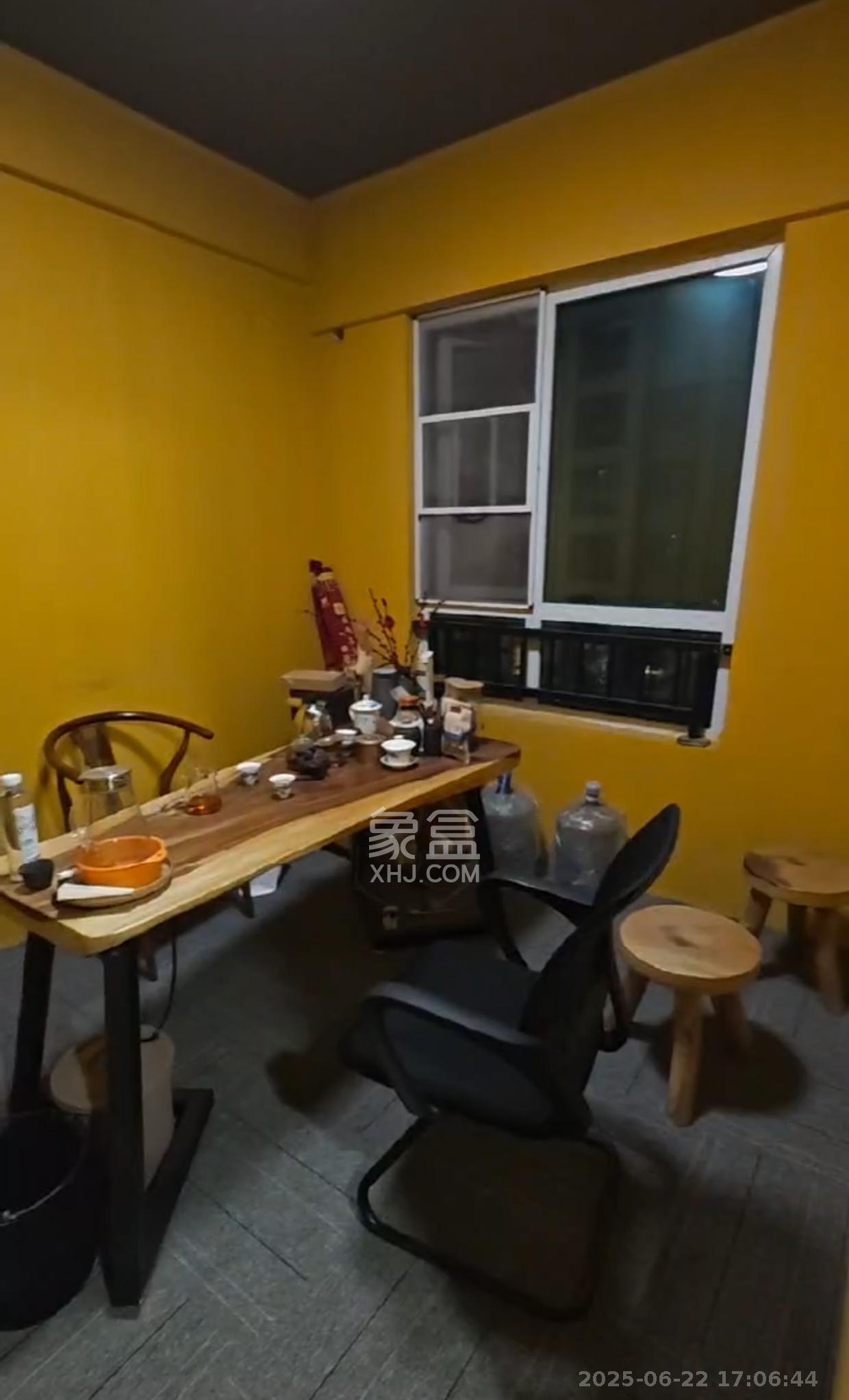 金科时代中心 3室1厅1卫 1800.0元/月 金科时代中心 3室1厅1卫 1800.0元/月室内图