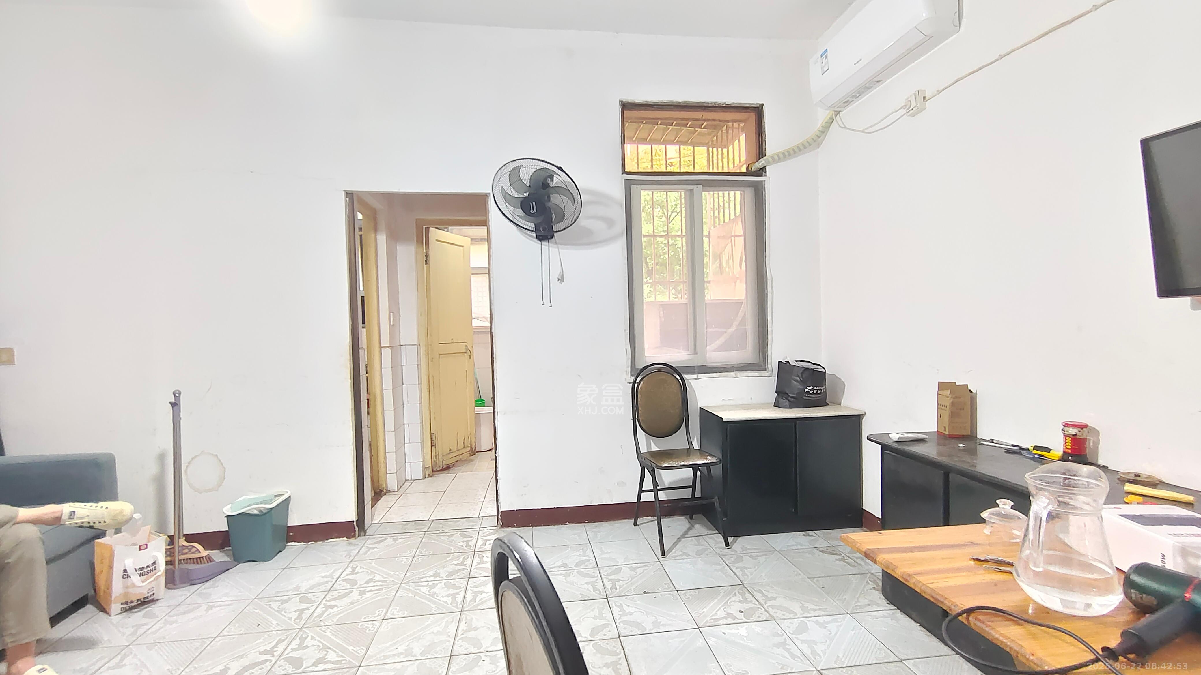 火星五片 2室2厅1卫 1300.0元/月 火星五片 2室2厅1卫 1300.0元/月室内图