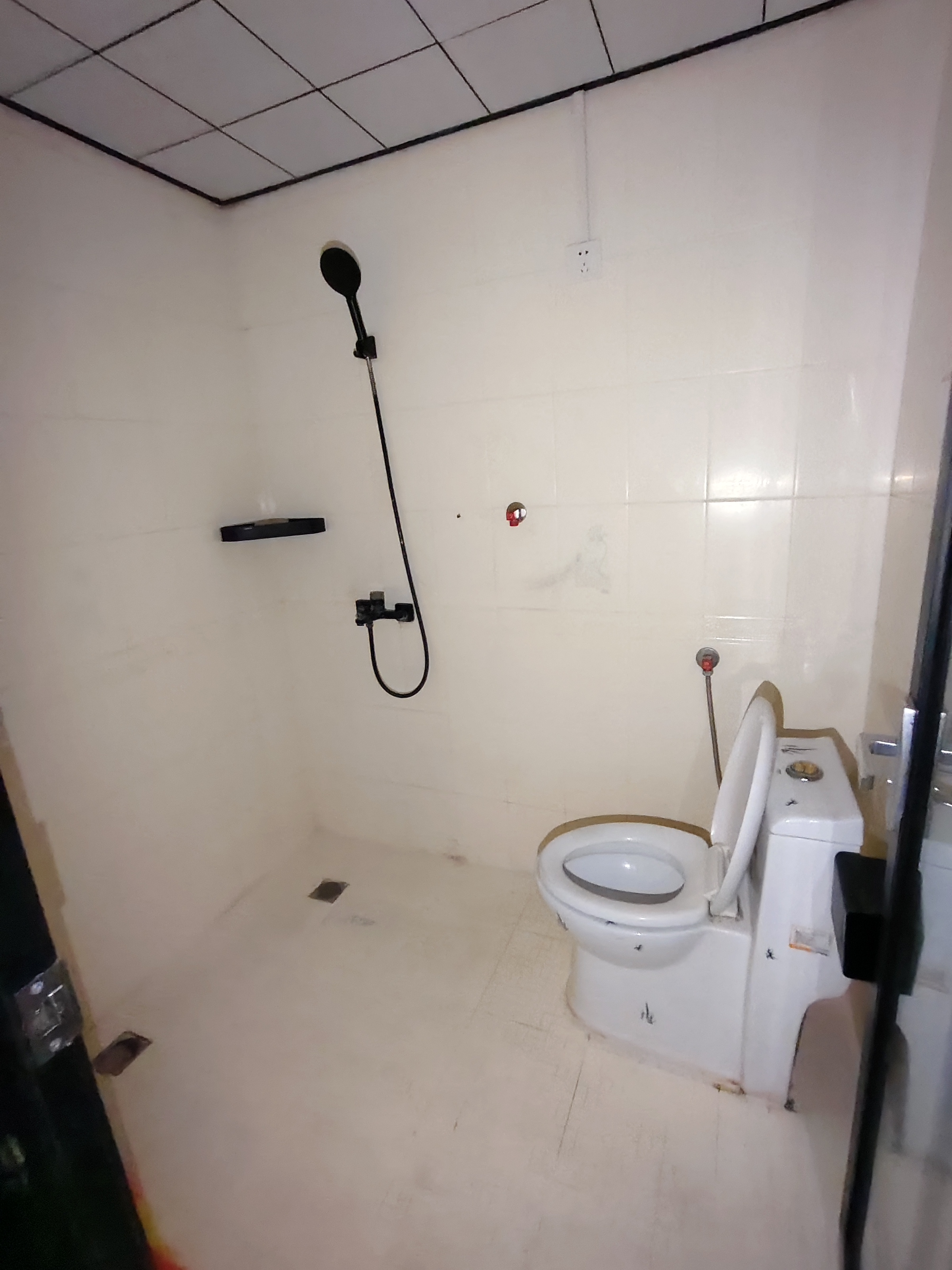 嘉华城市花园 4室2厅2卫 3500.0元/月 嘉华城市花园 4室2厅2卫 3500.0元/月室内图