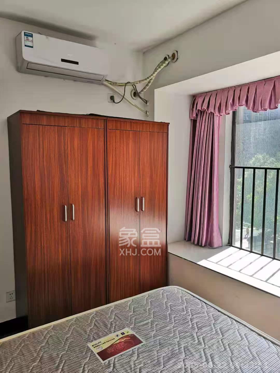 华润凤凰城三期 3室2厅1卫 1800.0元/月 华润凤凰城三期 3室2厅1卫 1800.0元/月室内图