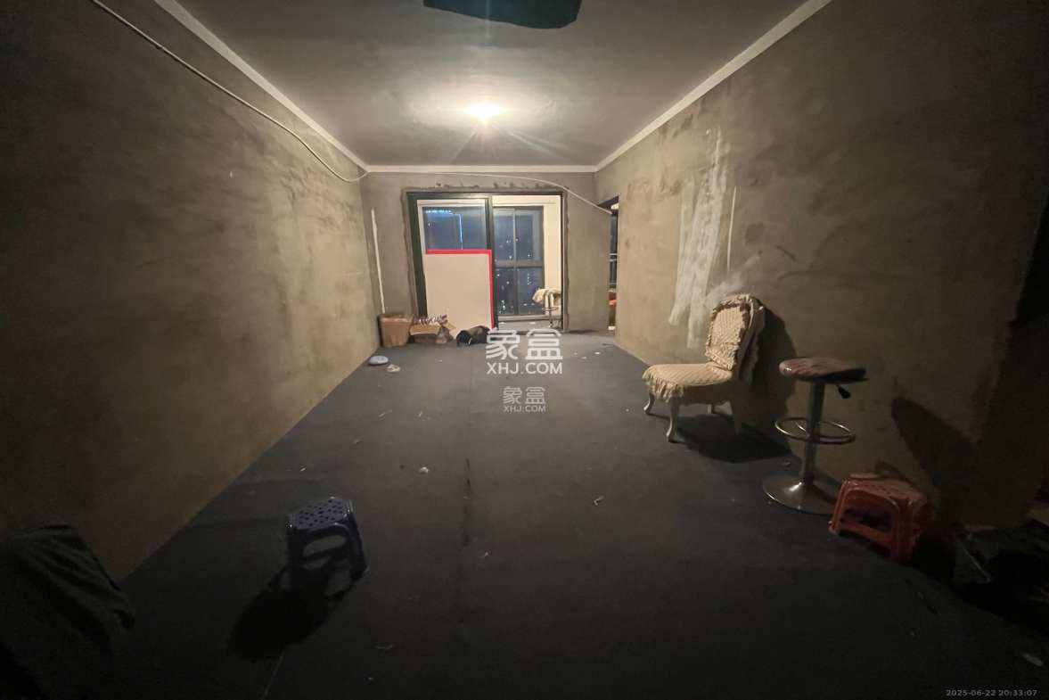 华晨国际公馆 4室2厅2卫 4500.0元/月 华晨国际公馆 4室2厅2卫 4500.0元/月室内图