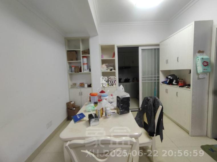 金轮翡翠名园 3室2厅1卫 1800.0元/月 金轮翡翠名园 3室2厅1卫 1800.0元/月室内图