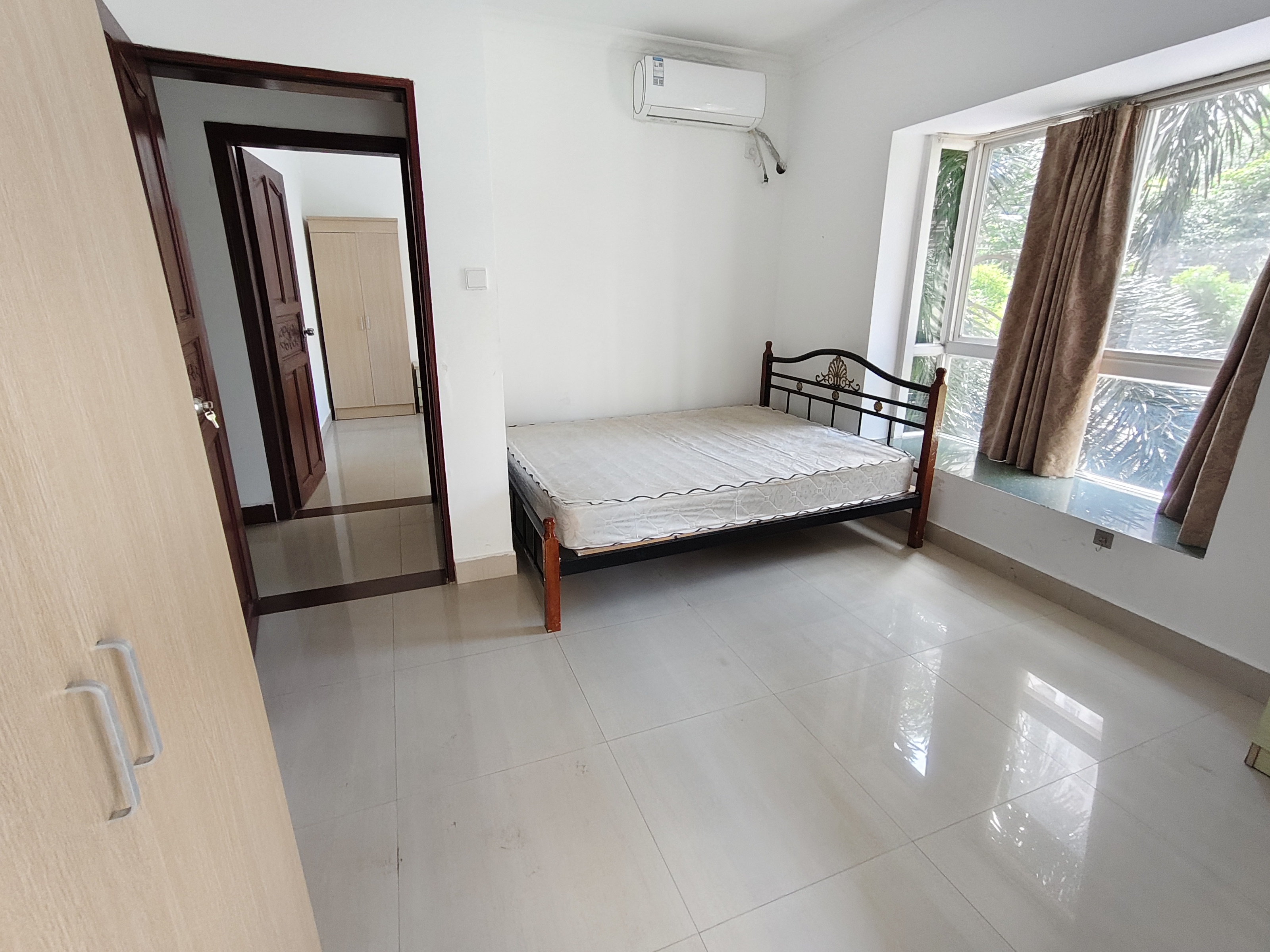 嘉华城市花园 4室2厅2卫 3500.0元/月 嘉华城市花园 4室2厅2卫 3500.0元/月室内图