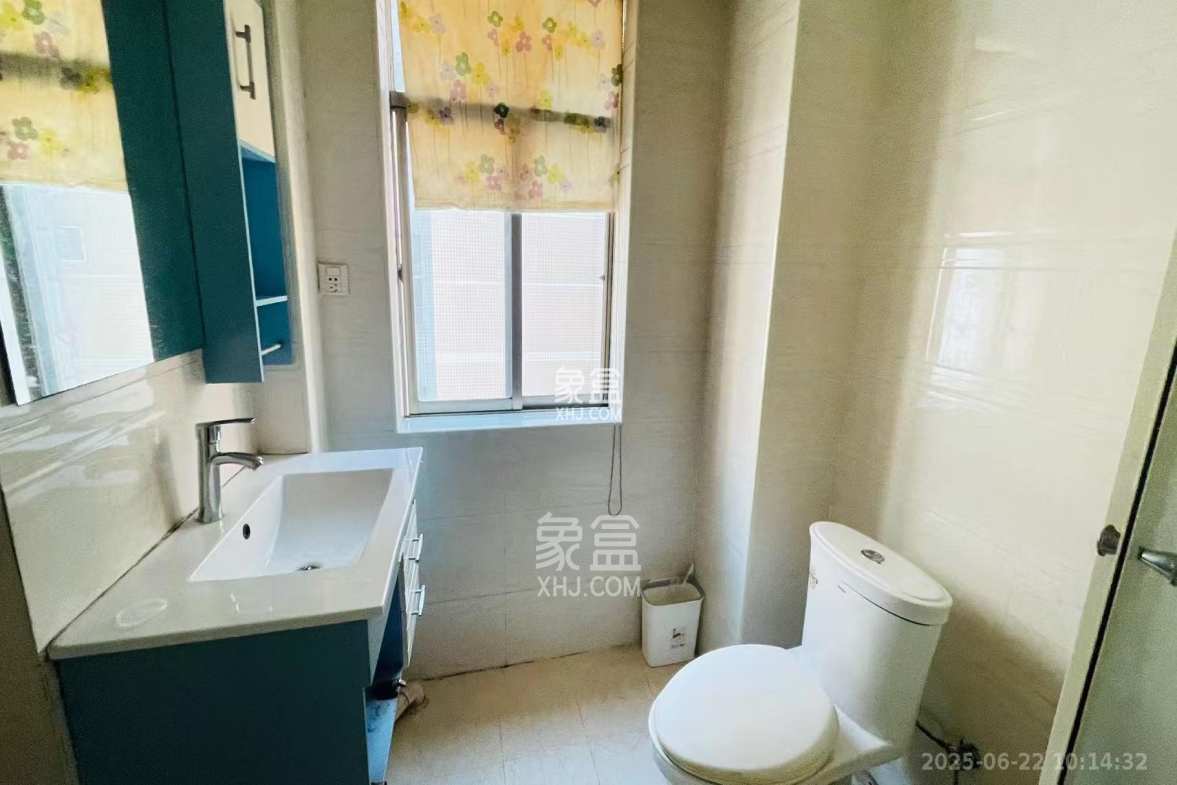 王府井公寓(福源公寓) 3室2厅2卫 5000.0元/月 王府井公寓(福源公寓) 3室2厅2卫 5000.0元/月室内图