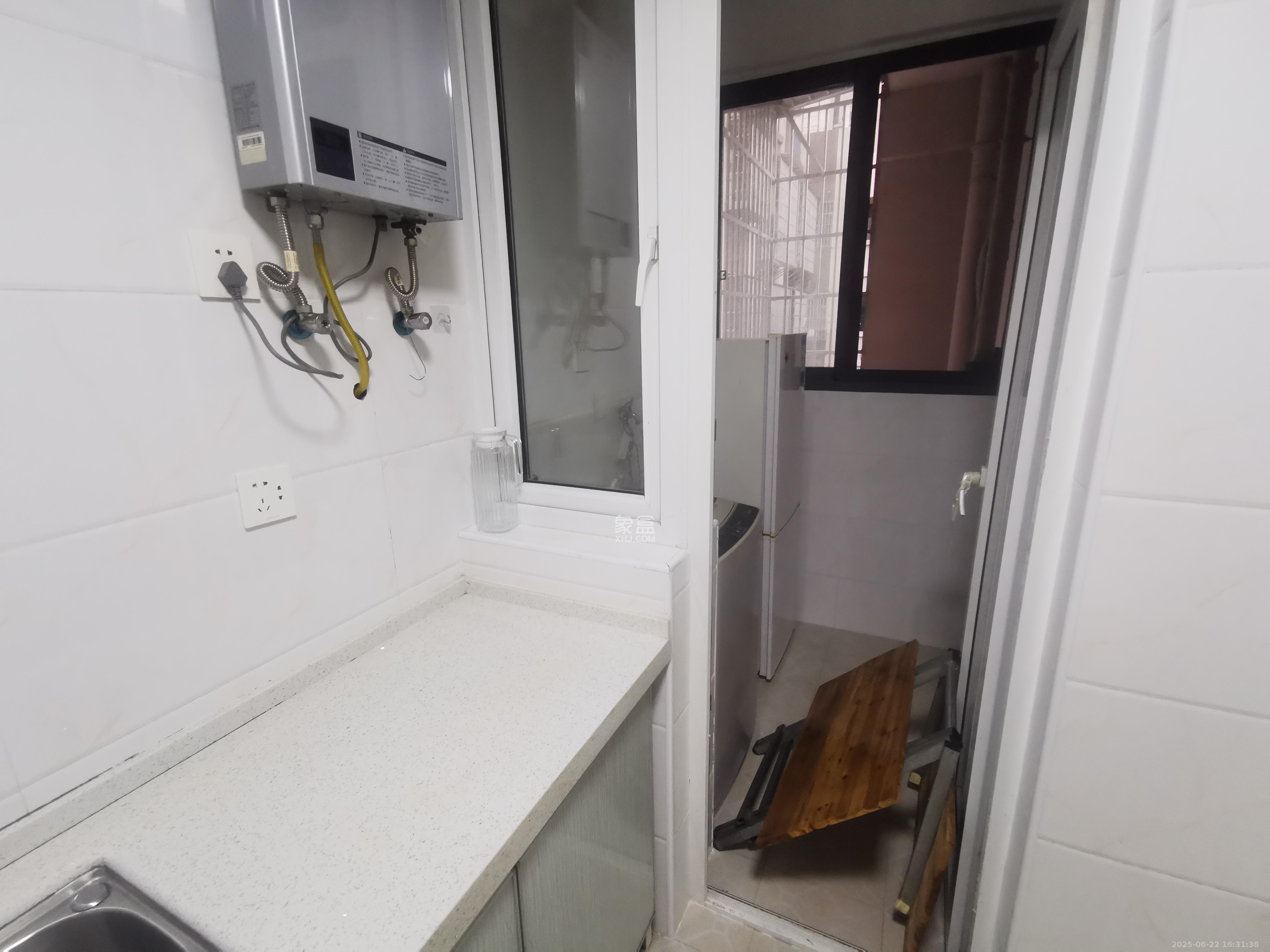 嘉顺苑  1室0厅0卫   1300.00元/月室内图