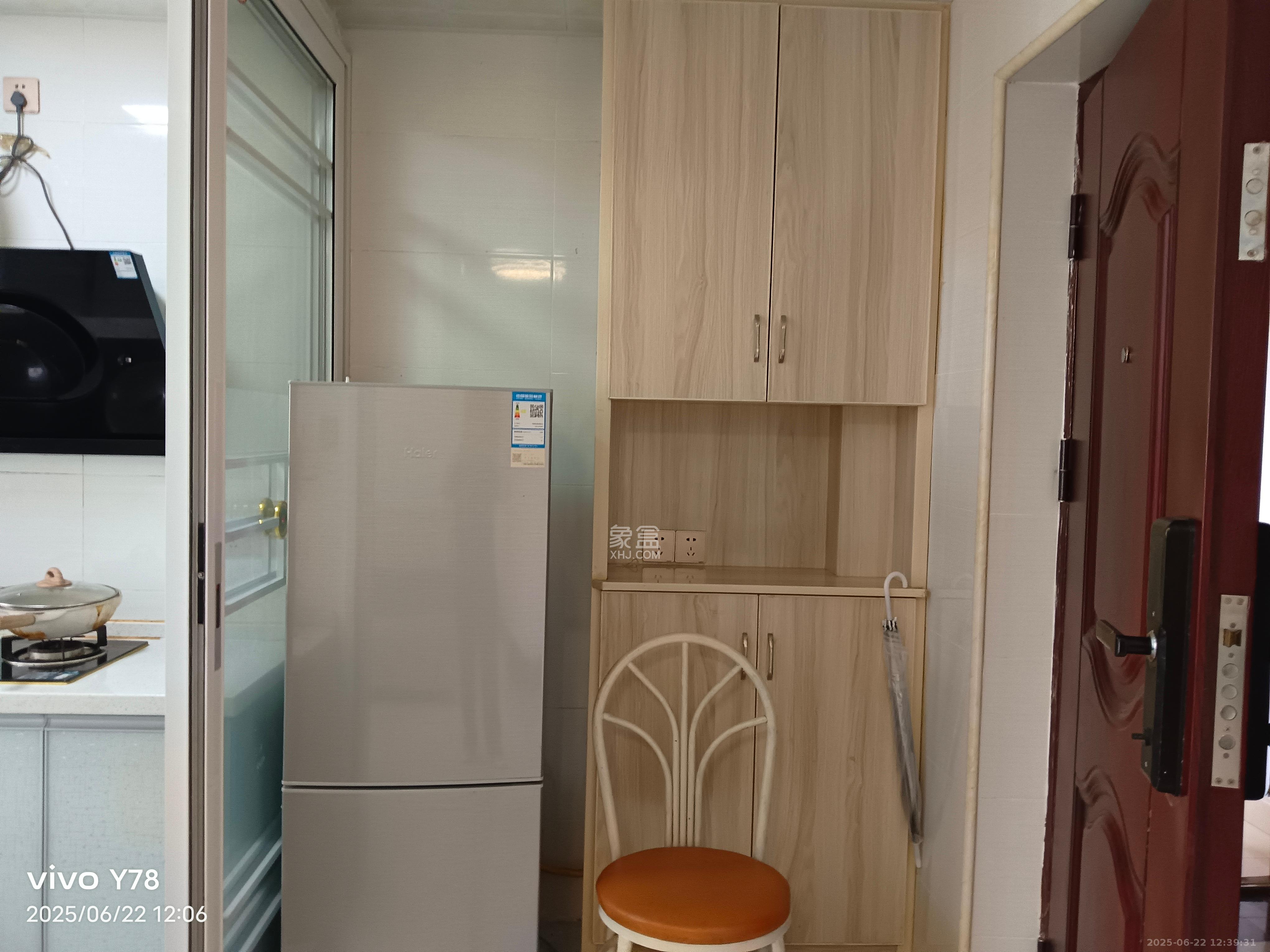 和康园小区  1室1厅1卫   1300.00元/月室内图