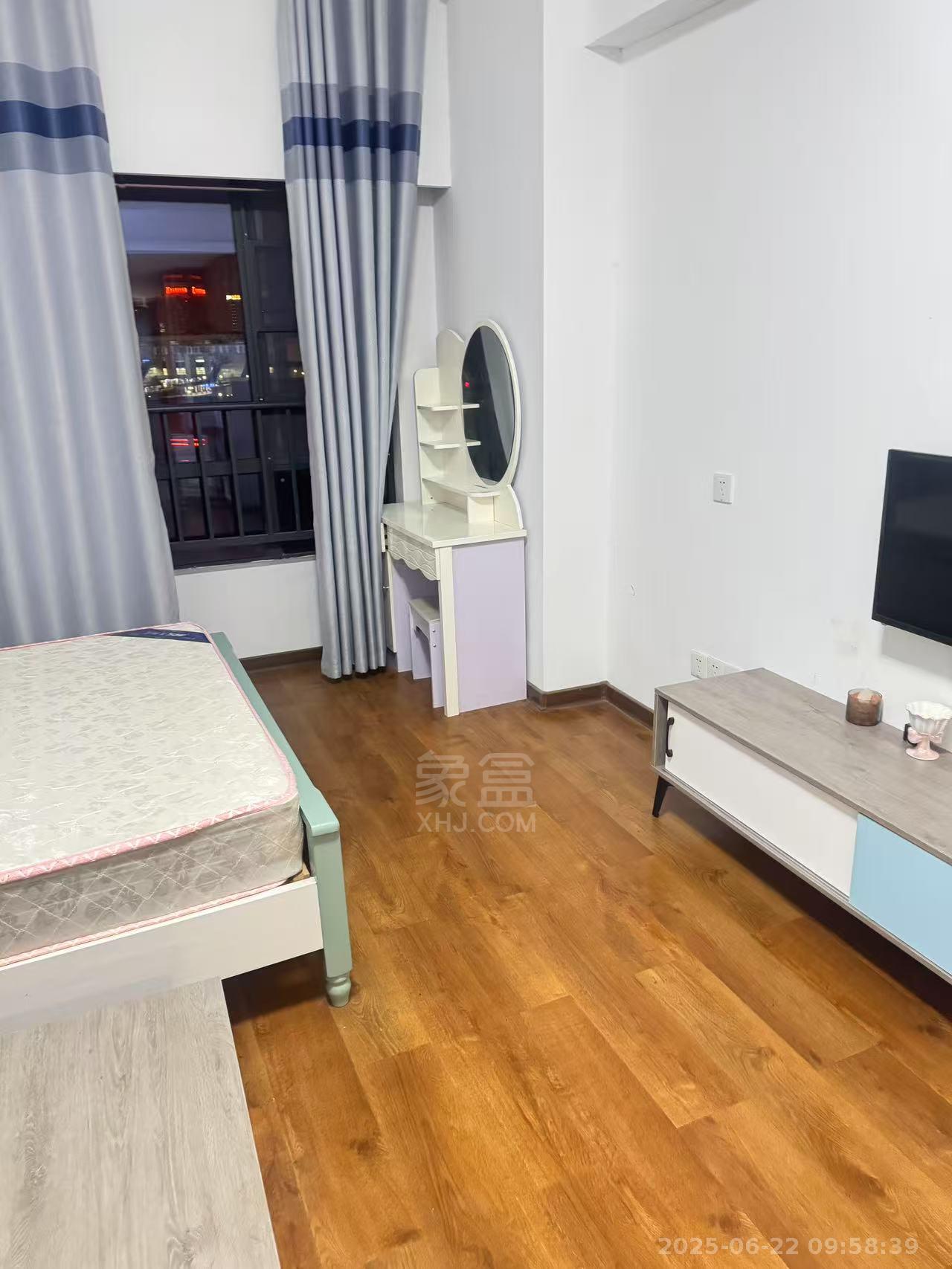 天赐万象汇 1室1厅1卫 1200.0元/月 天赐万象汇 1室1厅1卫 1200.0元/月室内图