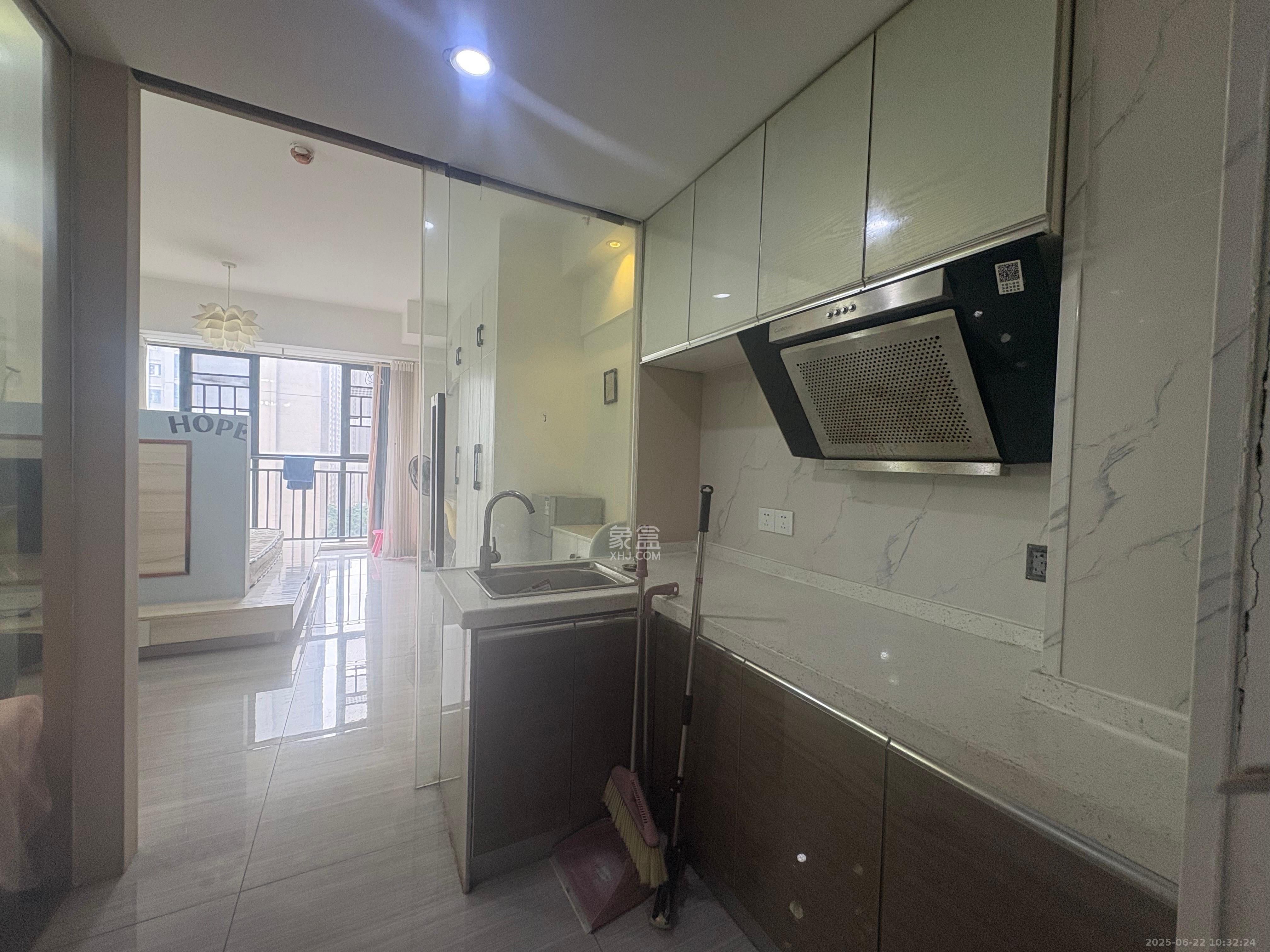 中交里城 1室1厅1卫 1600.0元/月 中交里城 1室1厅1卫 1600.0元/月室内图