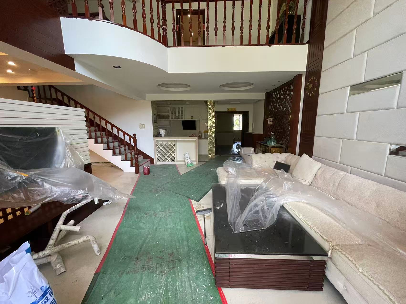 新世界花园二期 5室2厅3卫 6500.0元/月 新世界花园二期 5室2厅3卫 6500.0元/月室内图