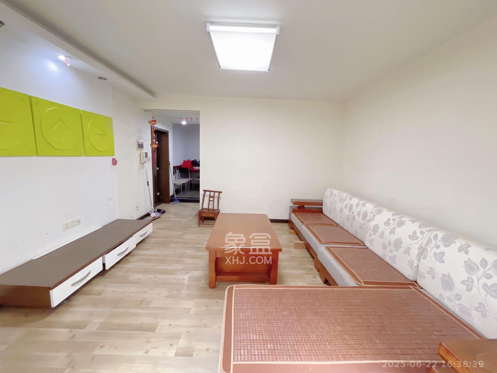 金色山庄  2室2厅1卫   2400.00元/月室内图
