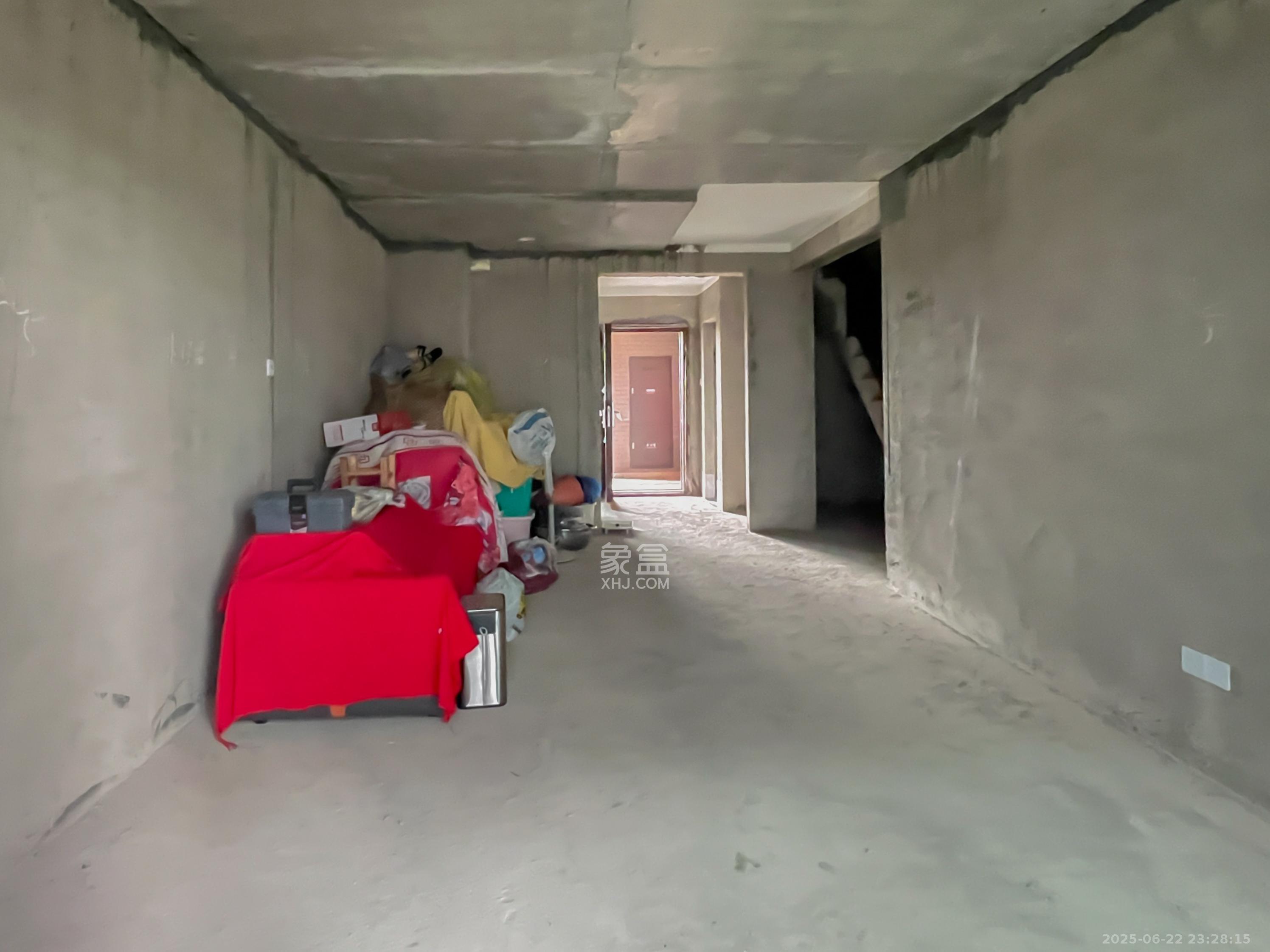 保利檀樾  3室2厅2卫    65.8万 保利檀樾  3室2厅2卫    65.8万客厅