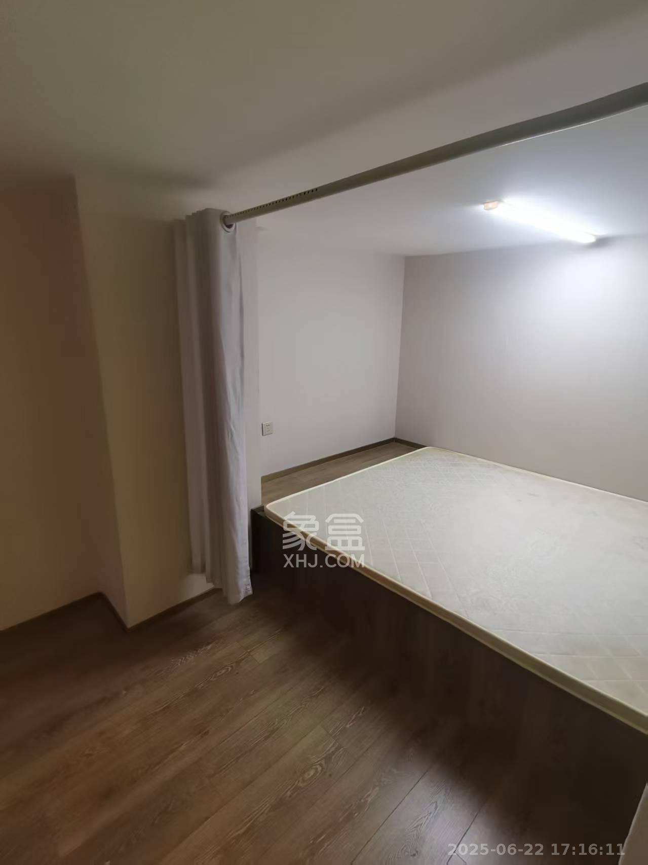 华远海蓝郡  2室1厅1卫   1400.00元/月室内图
