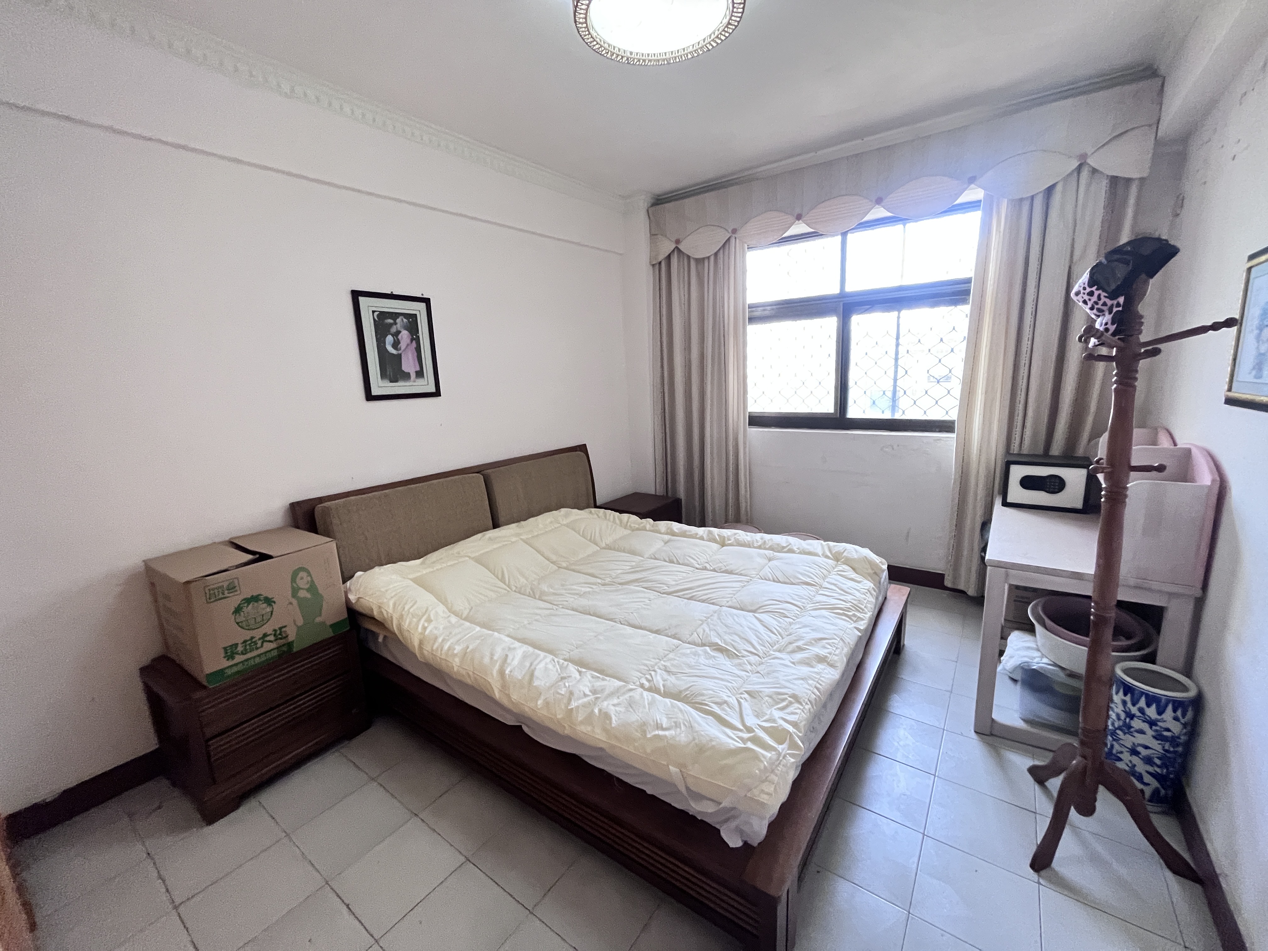 中湘公寓 3室2厅2卫 108.0万 中湘公寓 3室2厅2卫 108.0万客厅