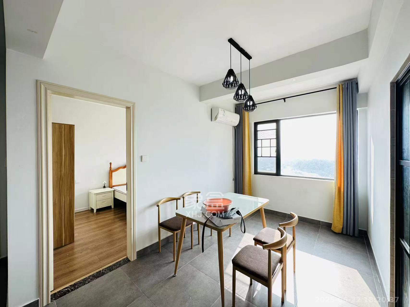 凯悦名城(泰悦公寓) 2室2厅1卫 2500.0元/月 凯悦名城(泰悦公寓) 2室2厅1卫 2500.0元/月室内图