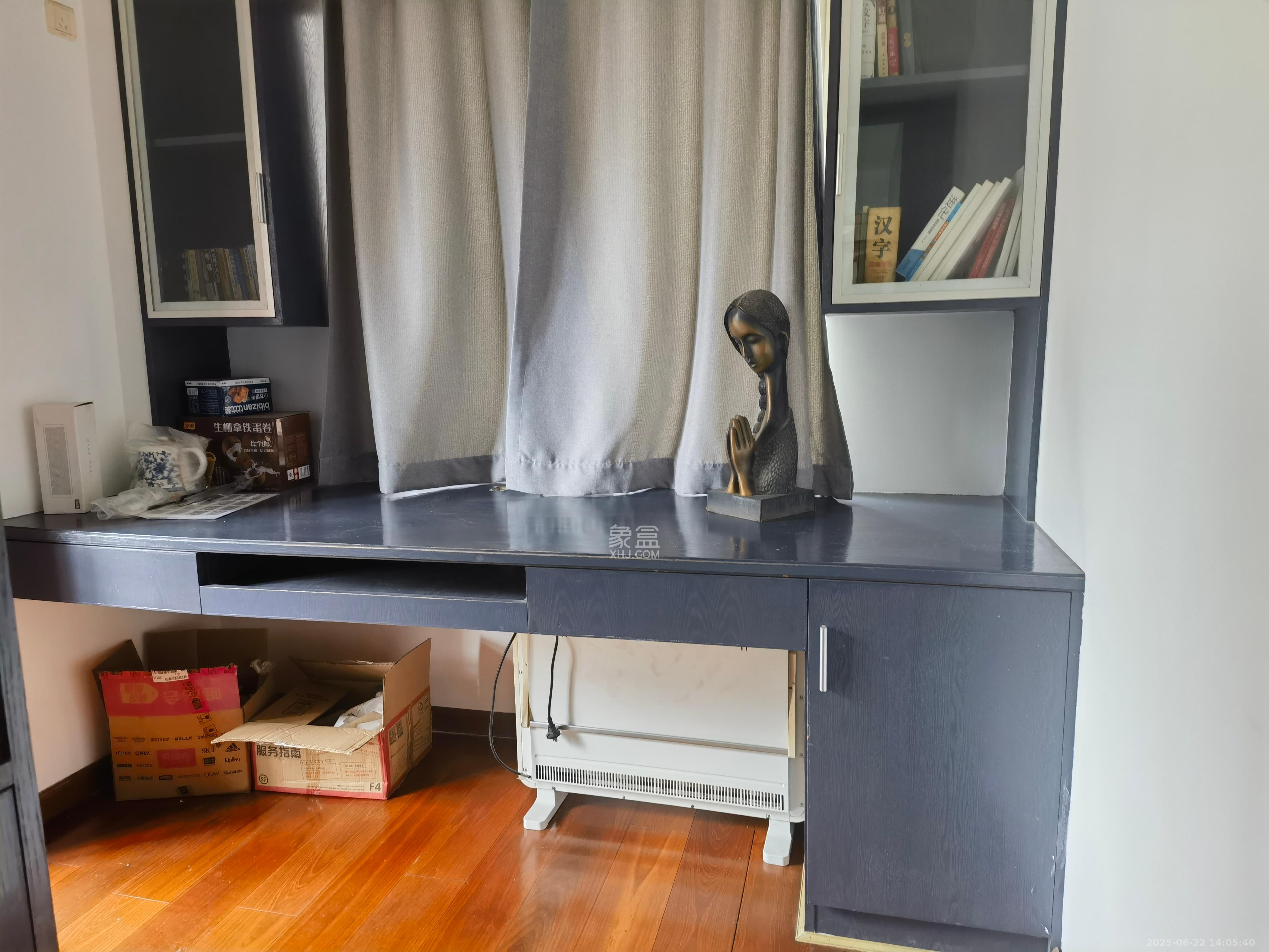 中天枫景园 4室2厅2卫 5500.0元/月 中天枫景园 4室2厅2卫 5500.0元/月室内图