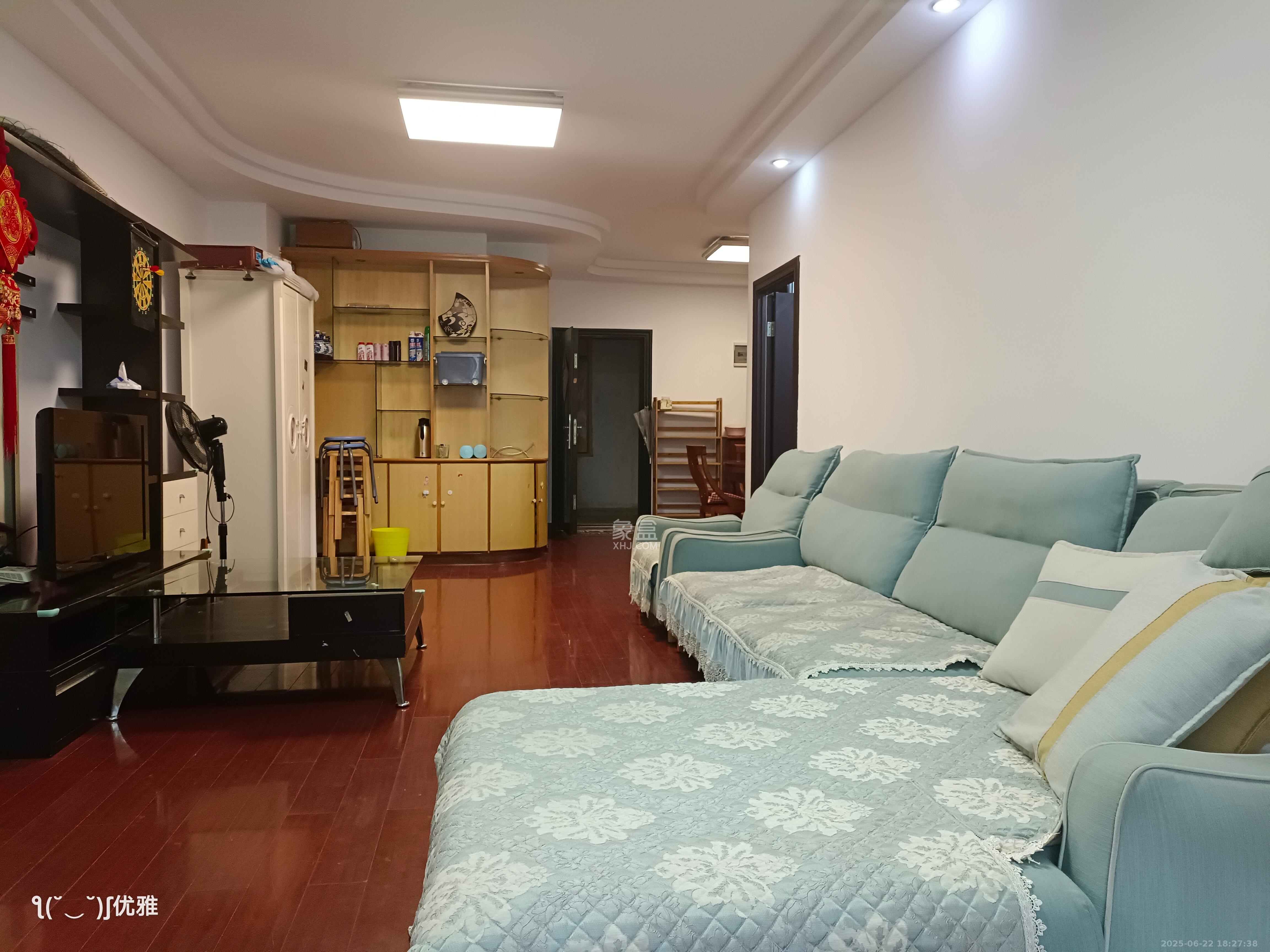 慧丰楼  3室2厅2卫   3200.00元/月室内图