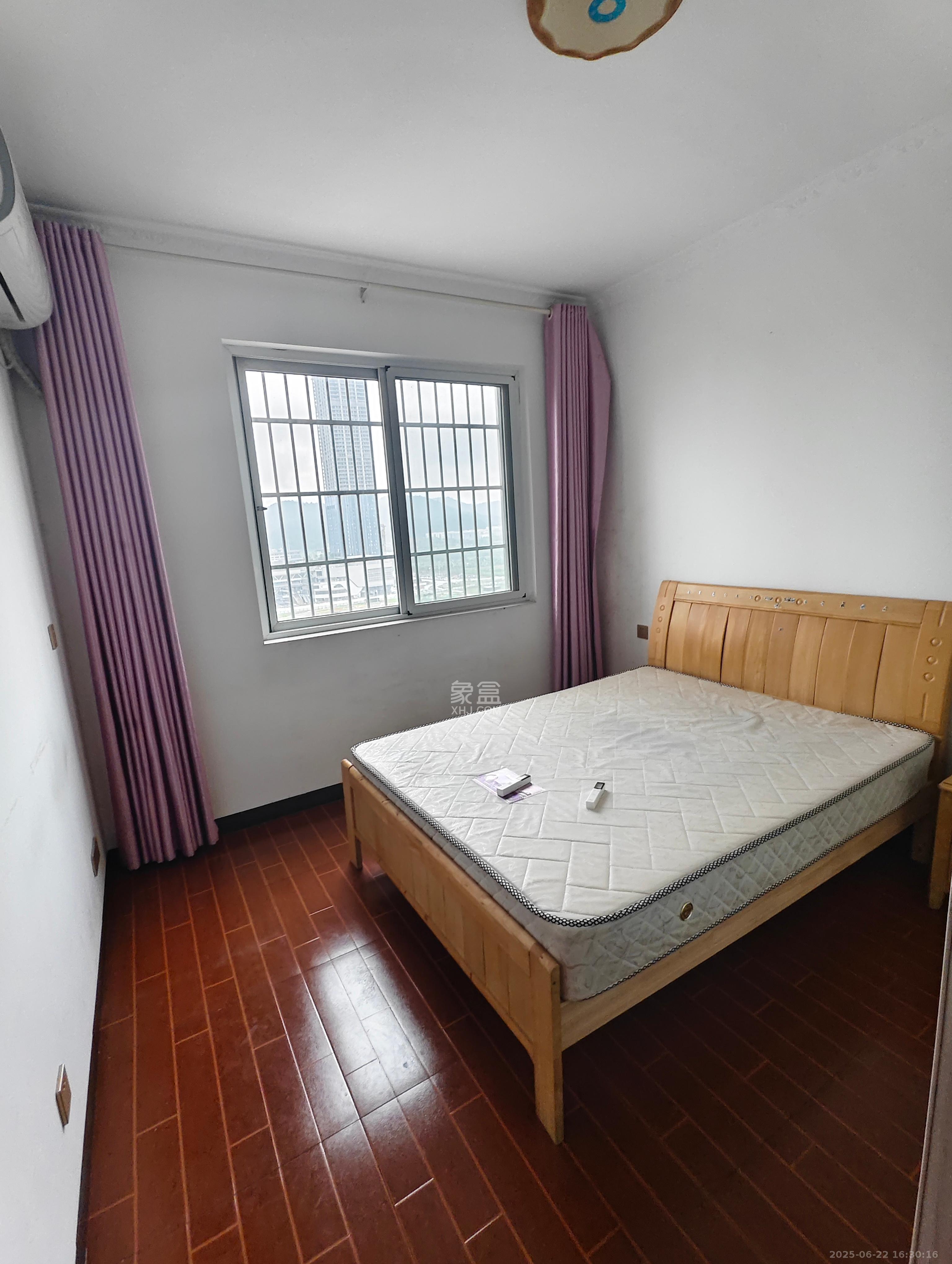 嘉顺苑 1室2厅1卫 2100.0元/月 嘉顺苑 1室2厅1卫 2100.0元/月室内图