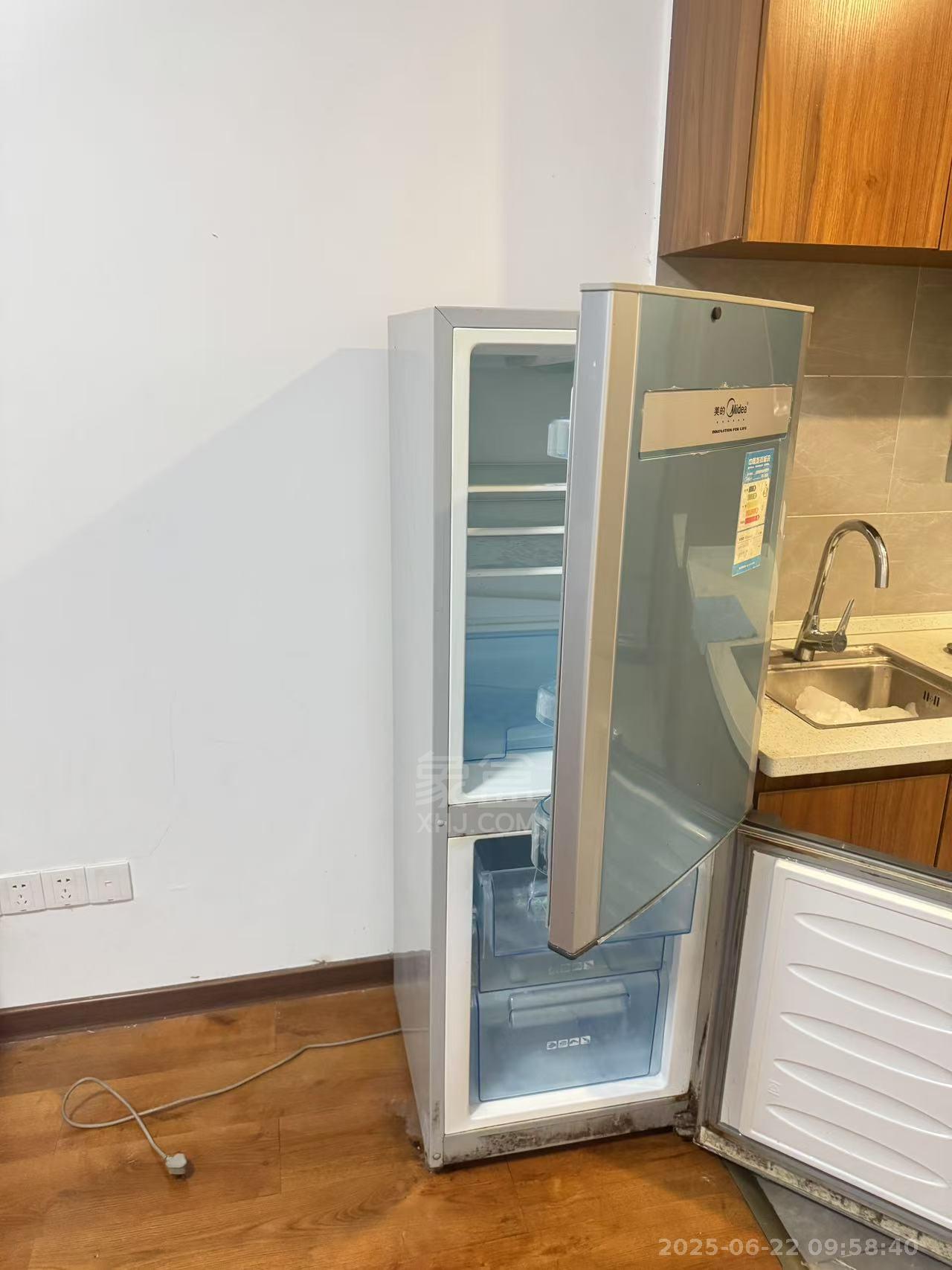 天赐万象汇 1室1厅1卫 1200.0元/月 天赐万象汇 1室1厅1卫 1200.0元/月室内图