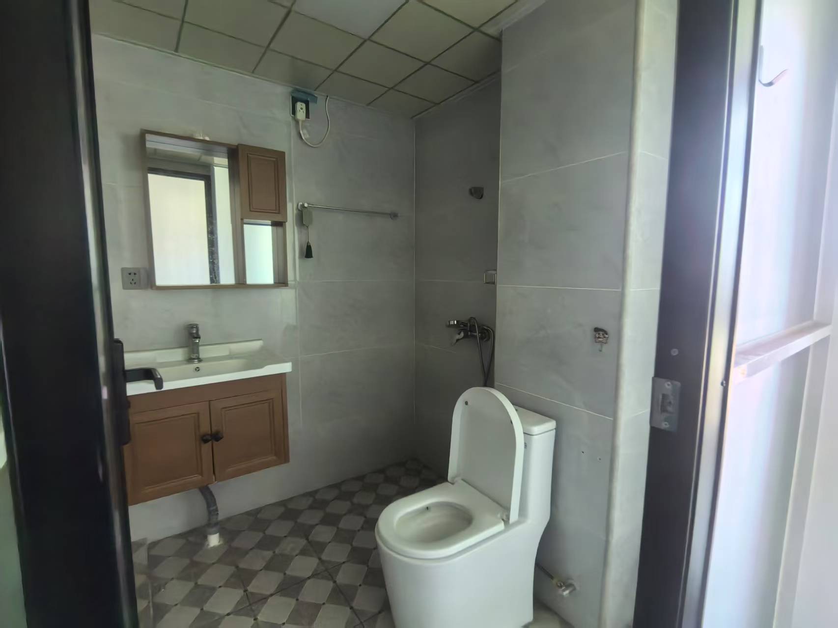 阳光巴洛克广场 1室0厅0卫 1300.0元/月 阳光巴洛克广场 1室0厅0卫 1300.0元/月室内图