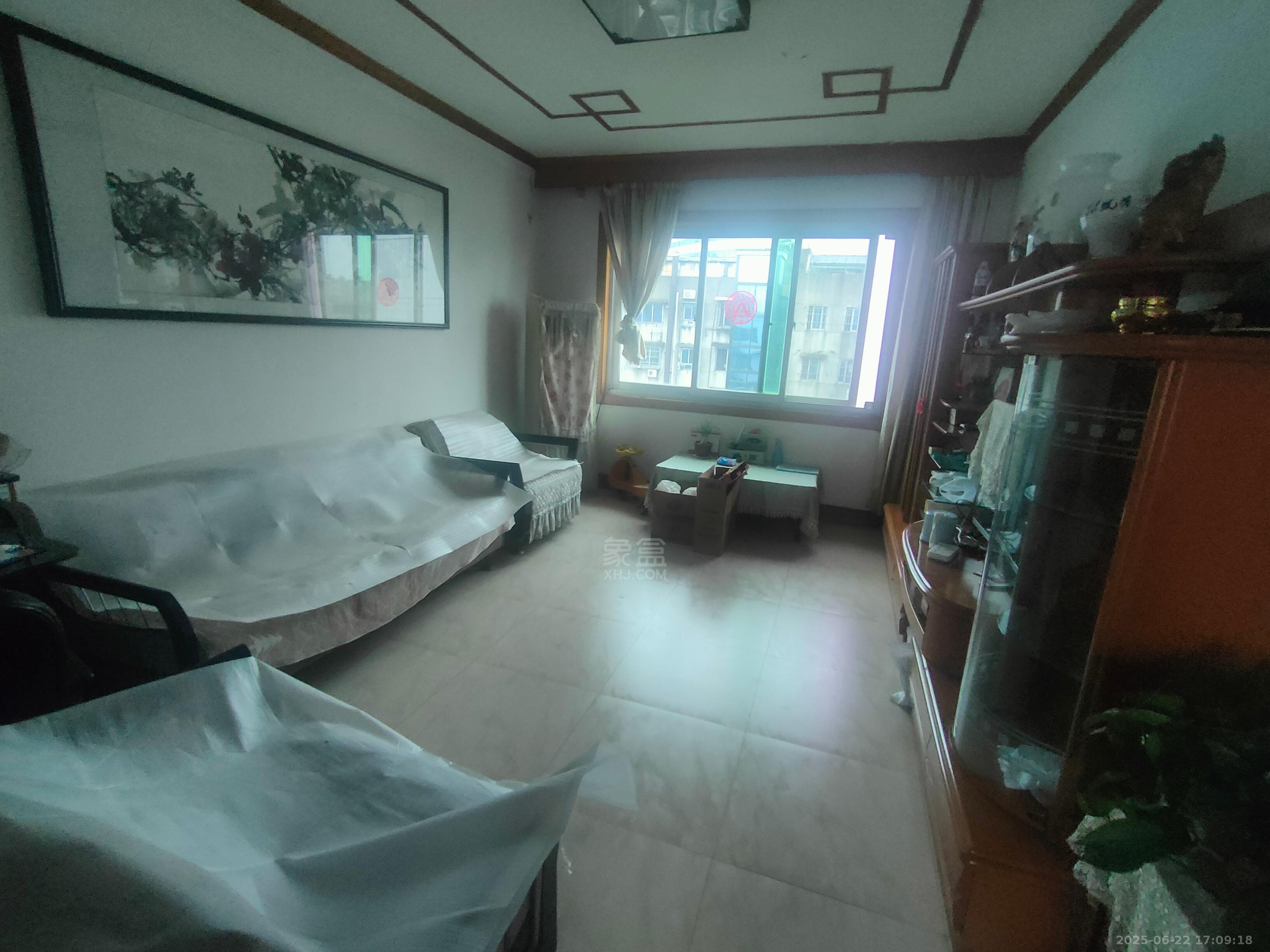 八一新村  3室1厅1卫   1000.00元/月室内图