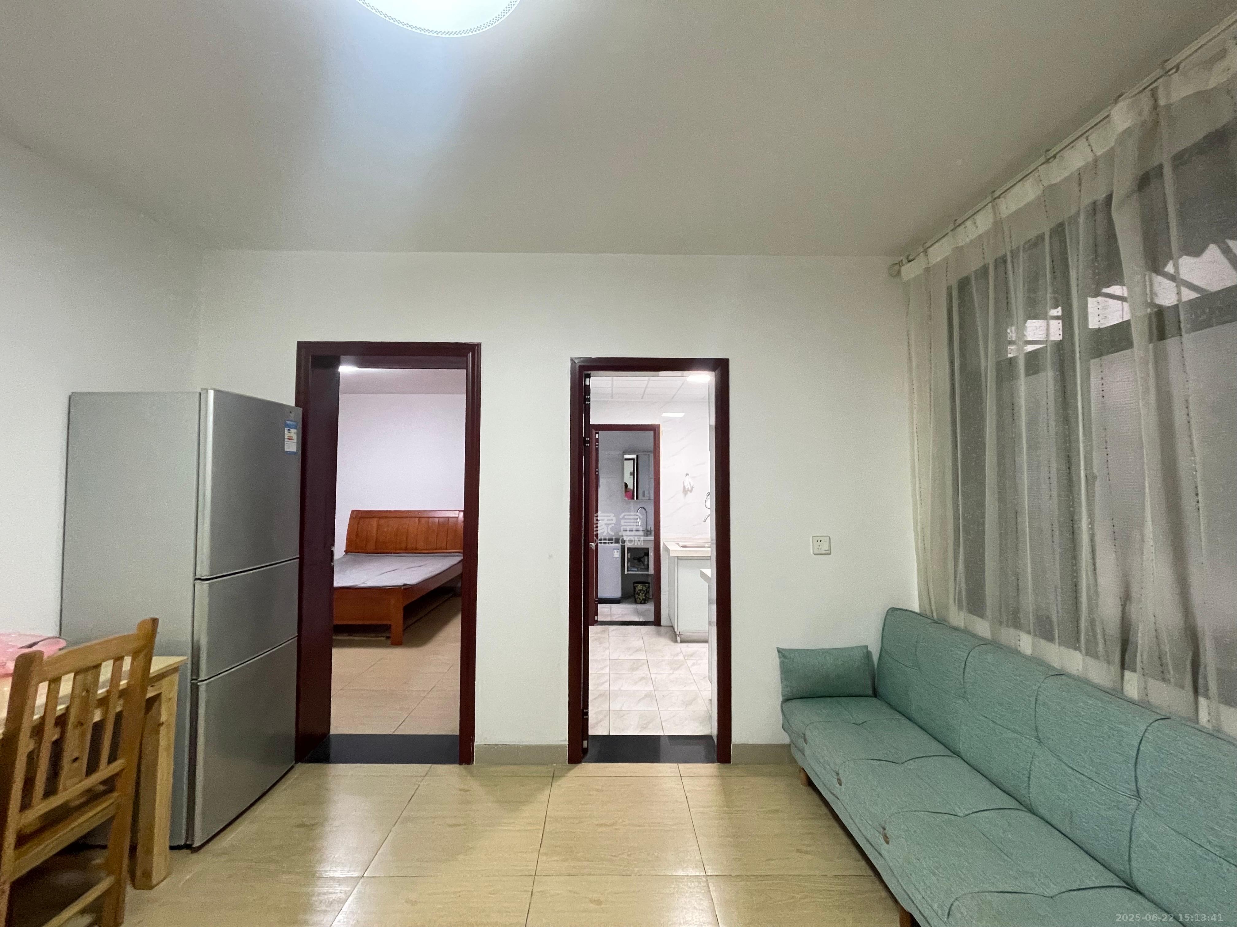 东文庙坪 2室1厅1卫 2700.0元/月 东文庙坪 2室1厅1卫 2700.0元/月室内图