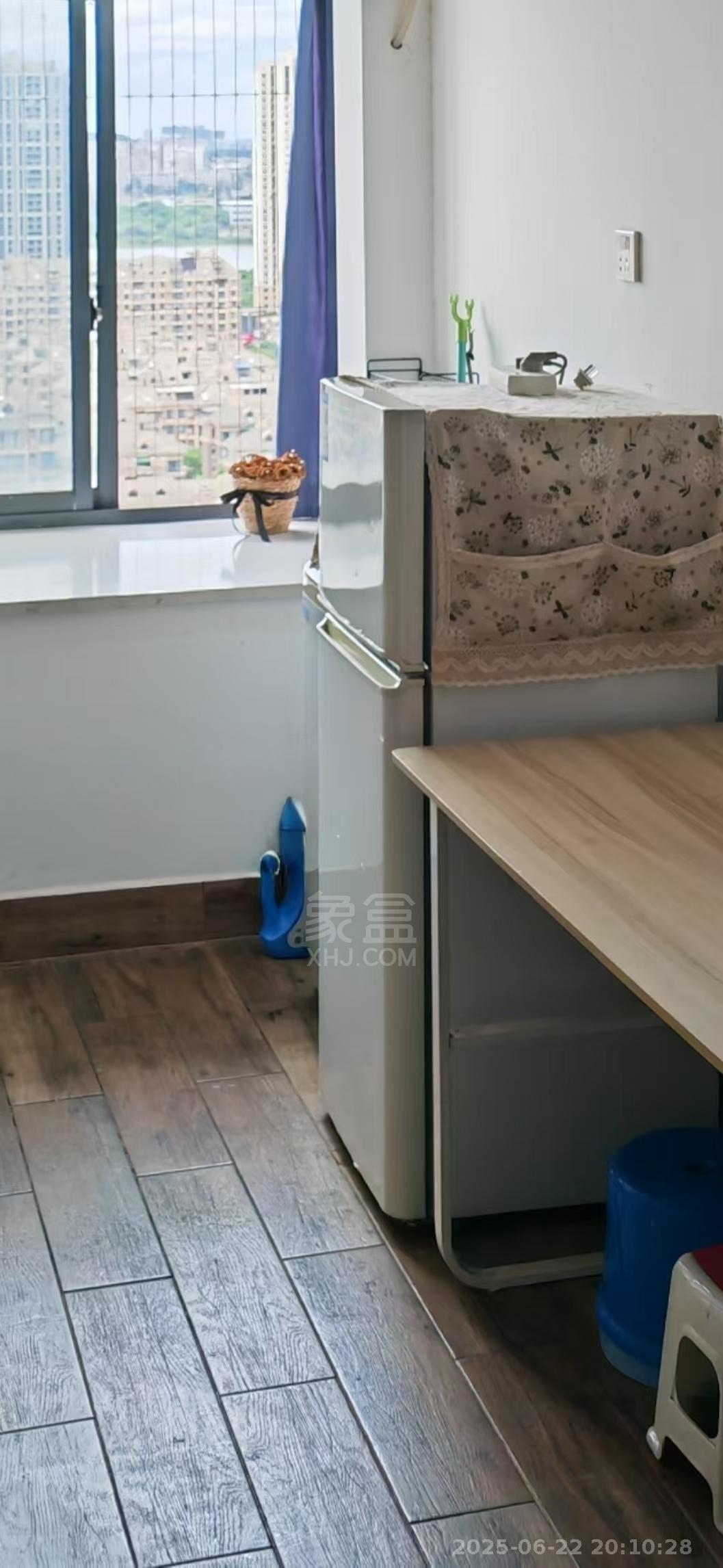 中建御山和苑  1室1厅1卫   1200.00元/月室内图