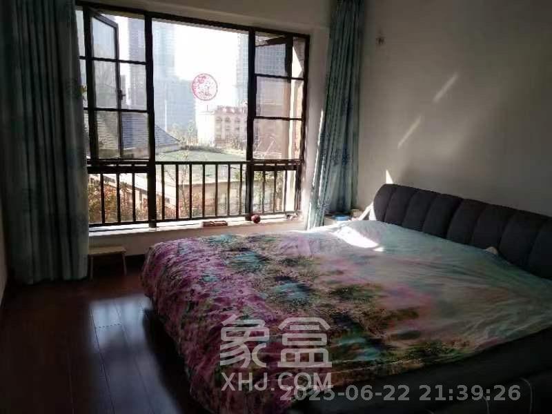 梅溪湖金茂悦（金悦雅苑）  3室2厅2卫   3200.00元/月室内图