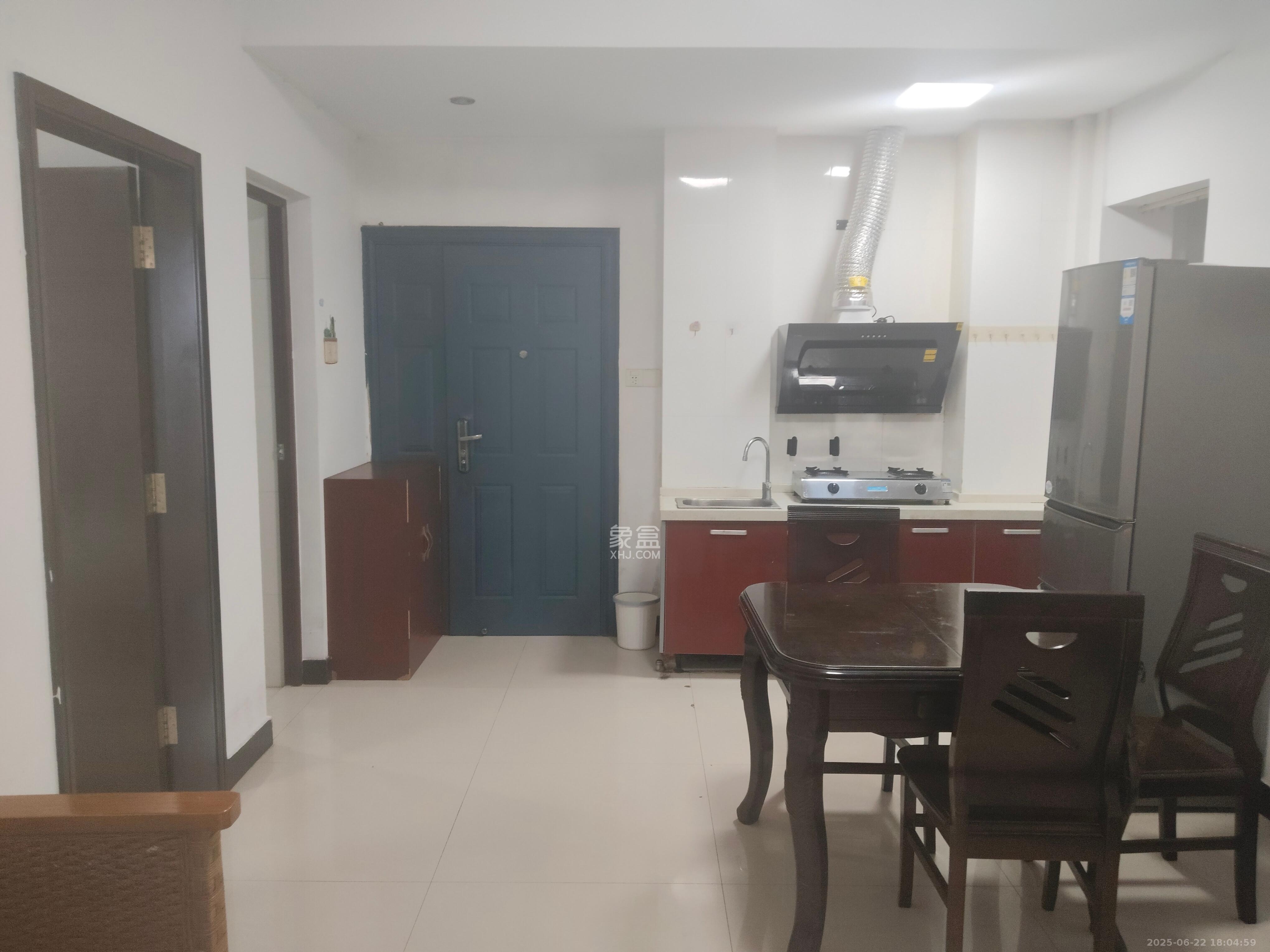 兴威新嘉园 2室1厅1卫 2600.0元/月 兴威新嘉园 2室1厅1卫 2600.0元/月室内图