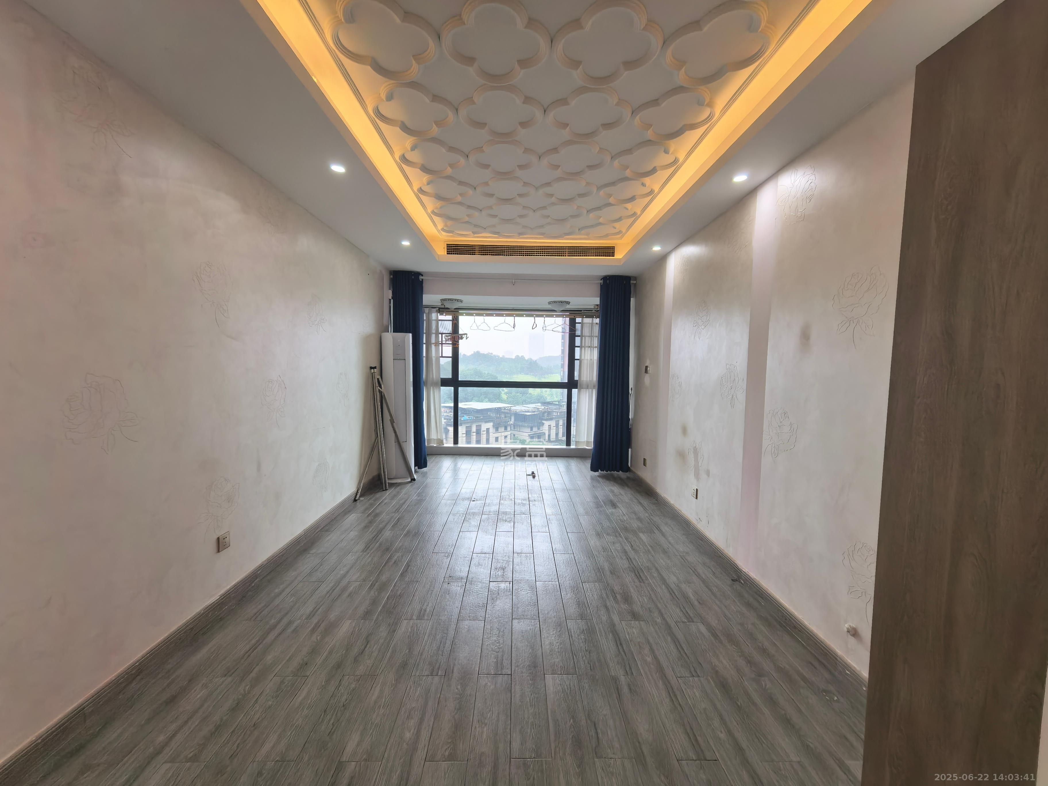 京武浪琴山一、二期 1室1厅1卫 4000.0元/月 京武浪琴山一、二期 1室1厅1卫 4000.0元/月室内图