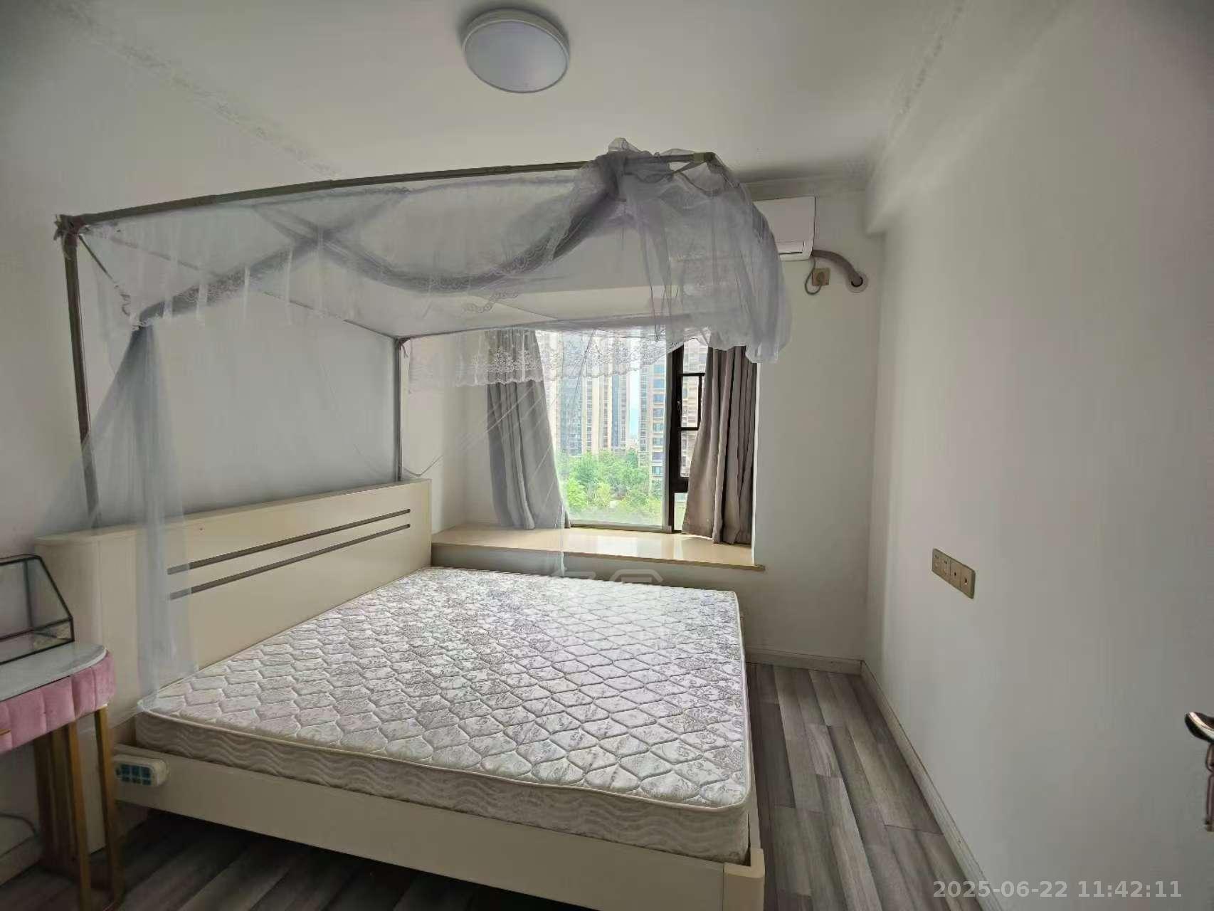 蓝溪谷 2室2厅1卫 1700.0元/月 蓝溪谷 2室2厅1卫 1700.0元/月室内图