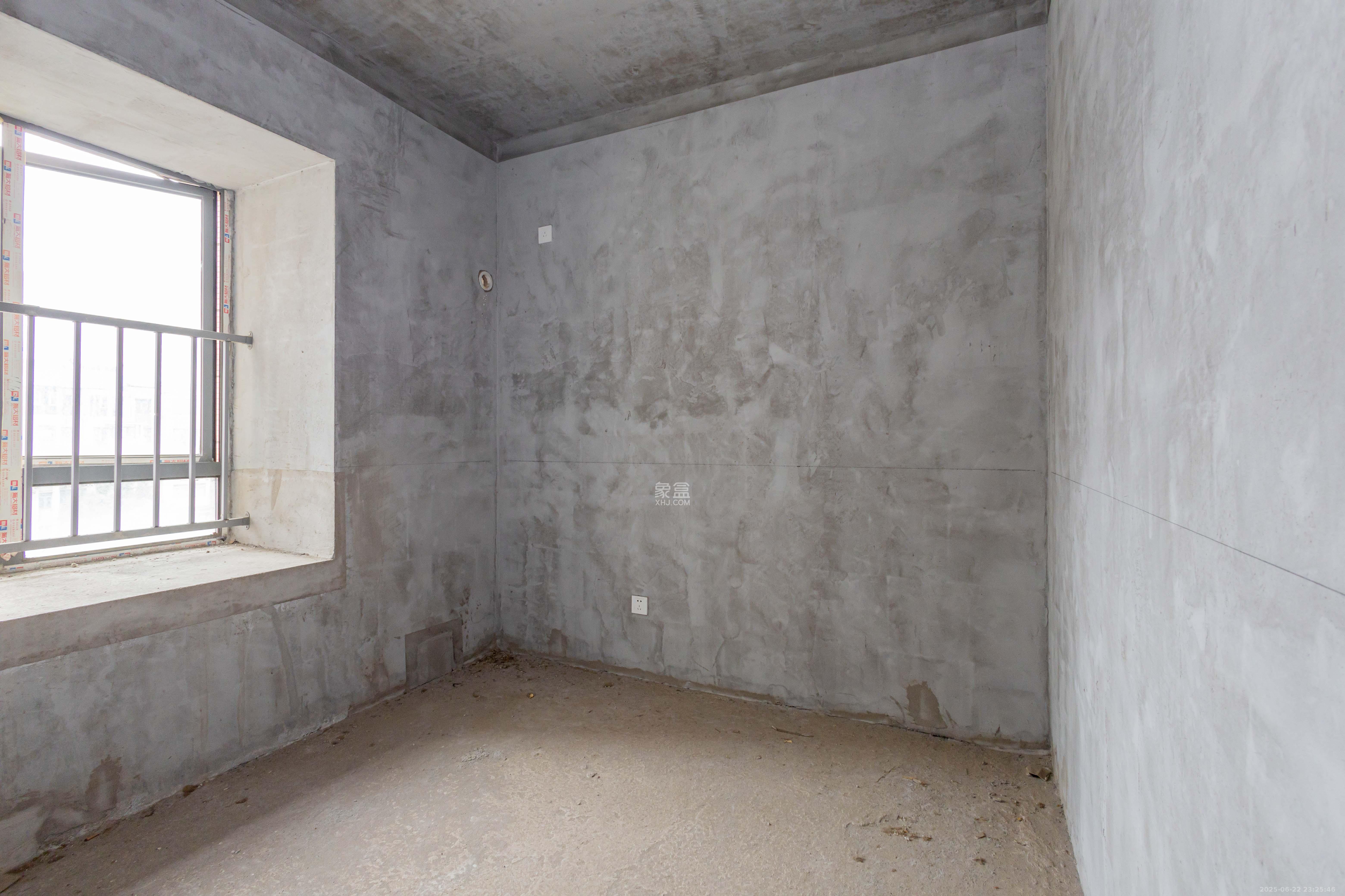 中交中央公园D4区  3室2厅2卫    125.0万卧室